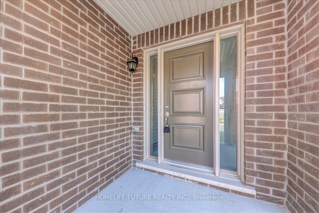 1130 Baltic Lane