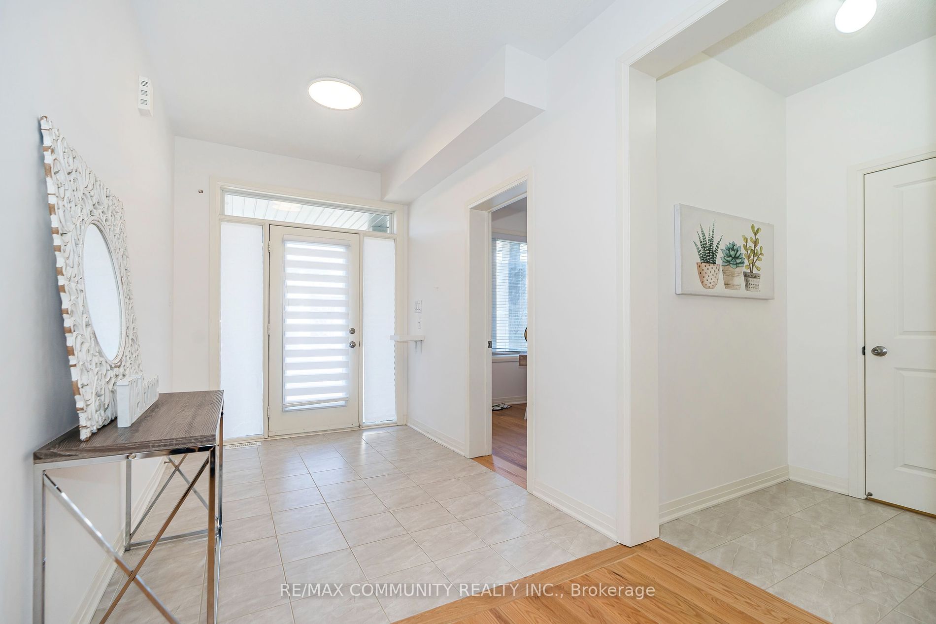 35 Yacht Dr