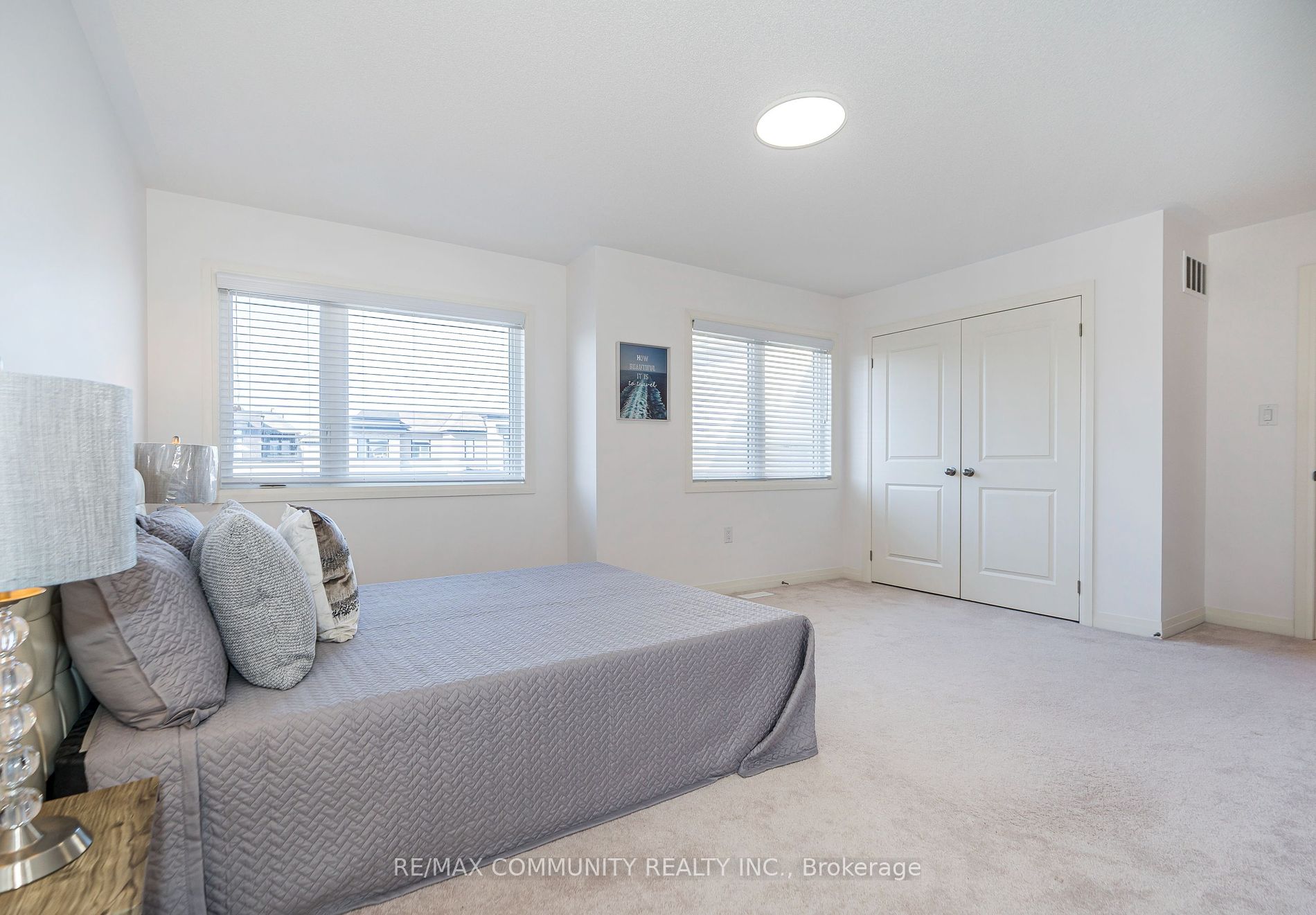 35 Yacht Dr