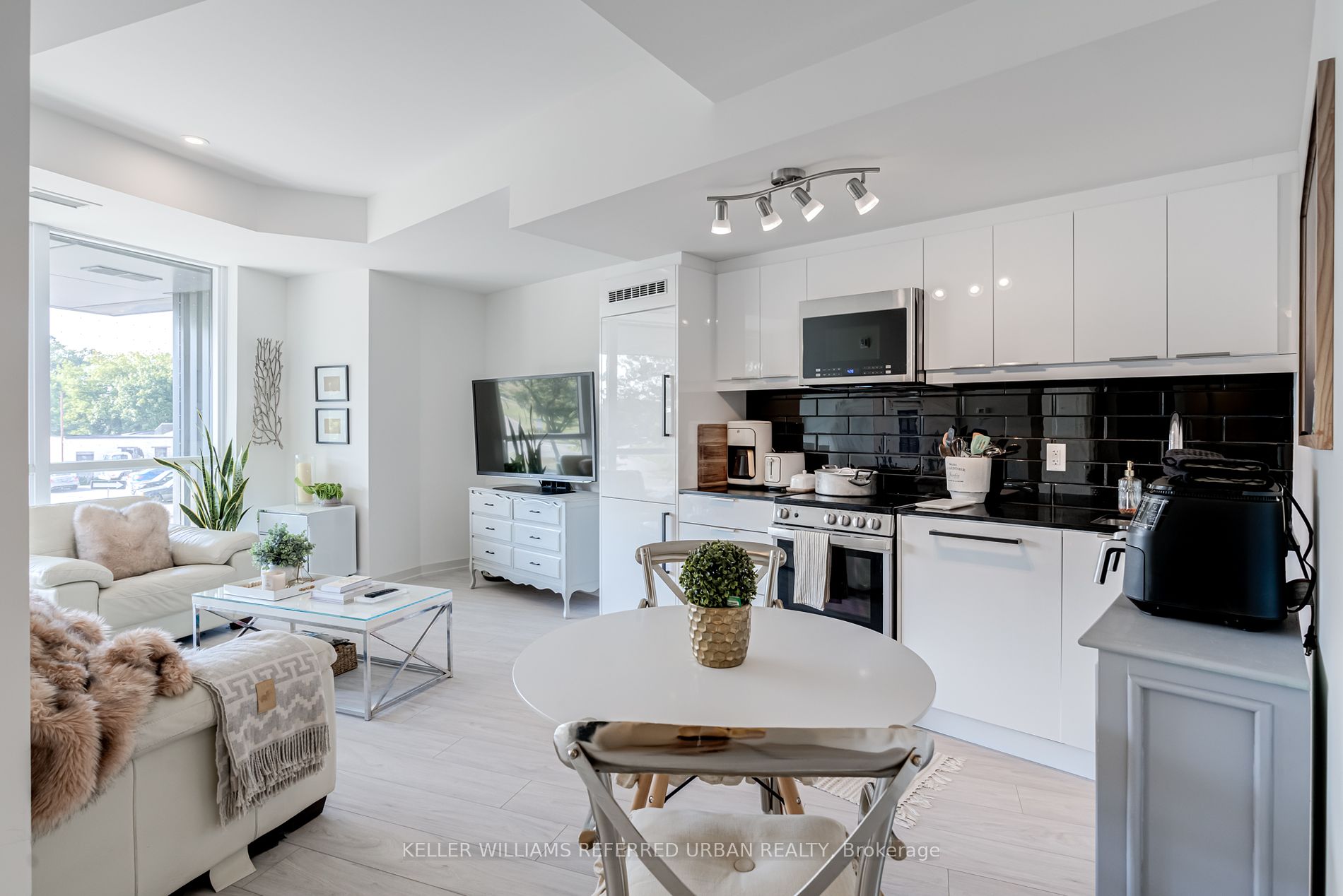 2201 Kingston Rd, #117