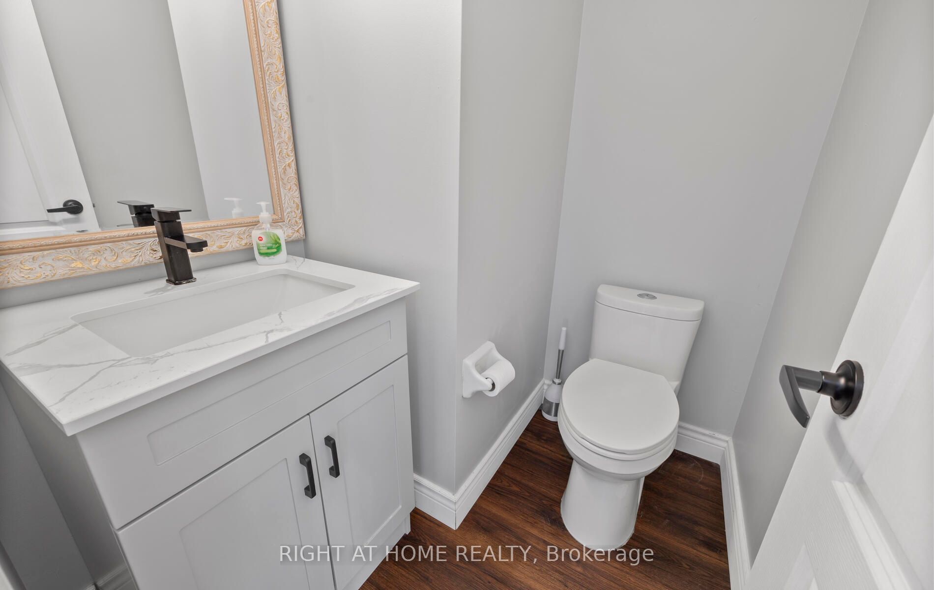 10 Harmer Dr