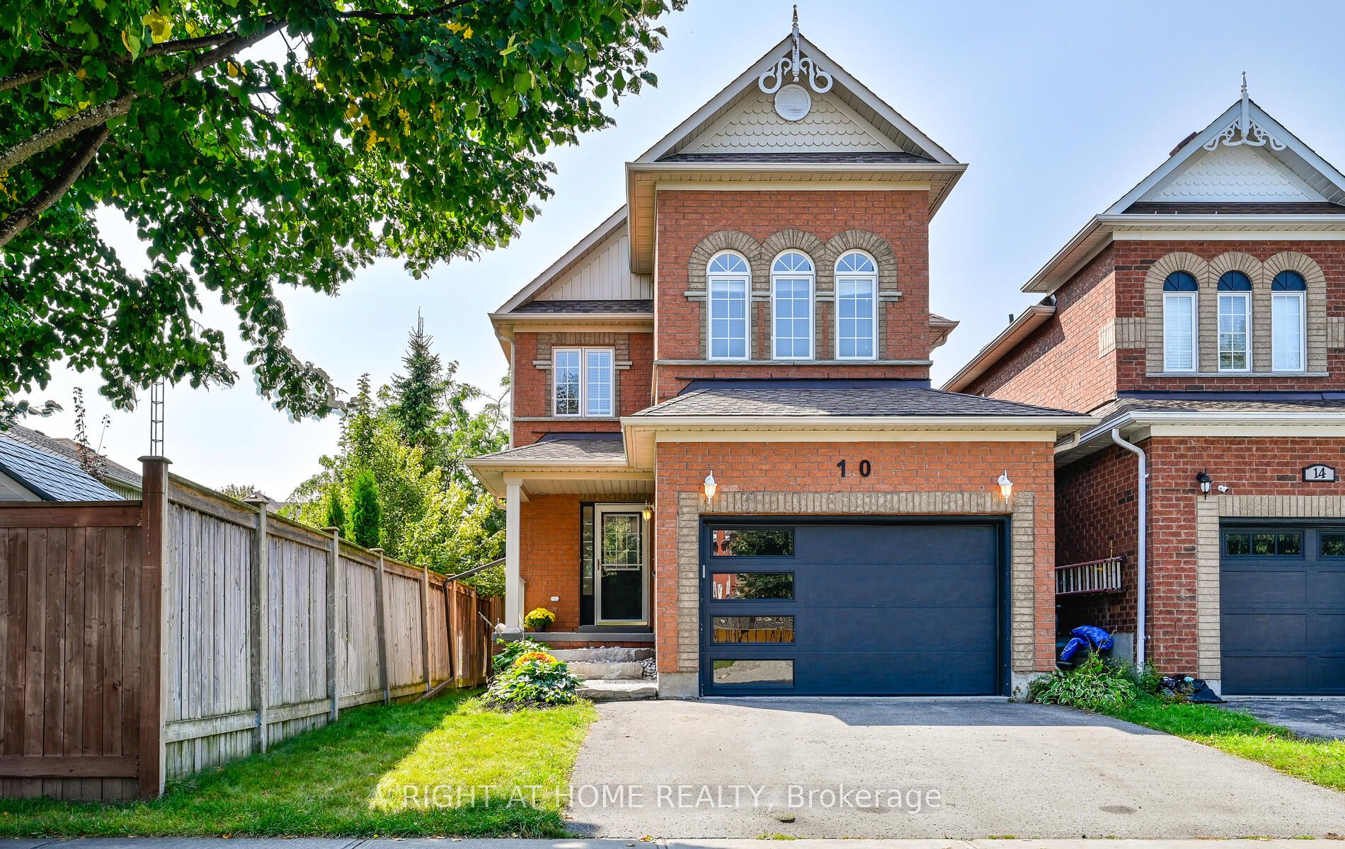 10 Harmer Dr