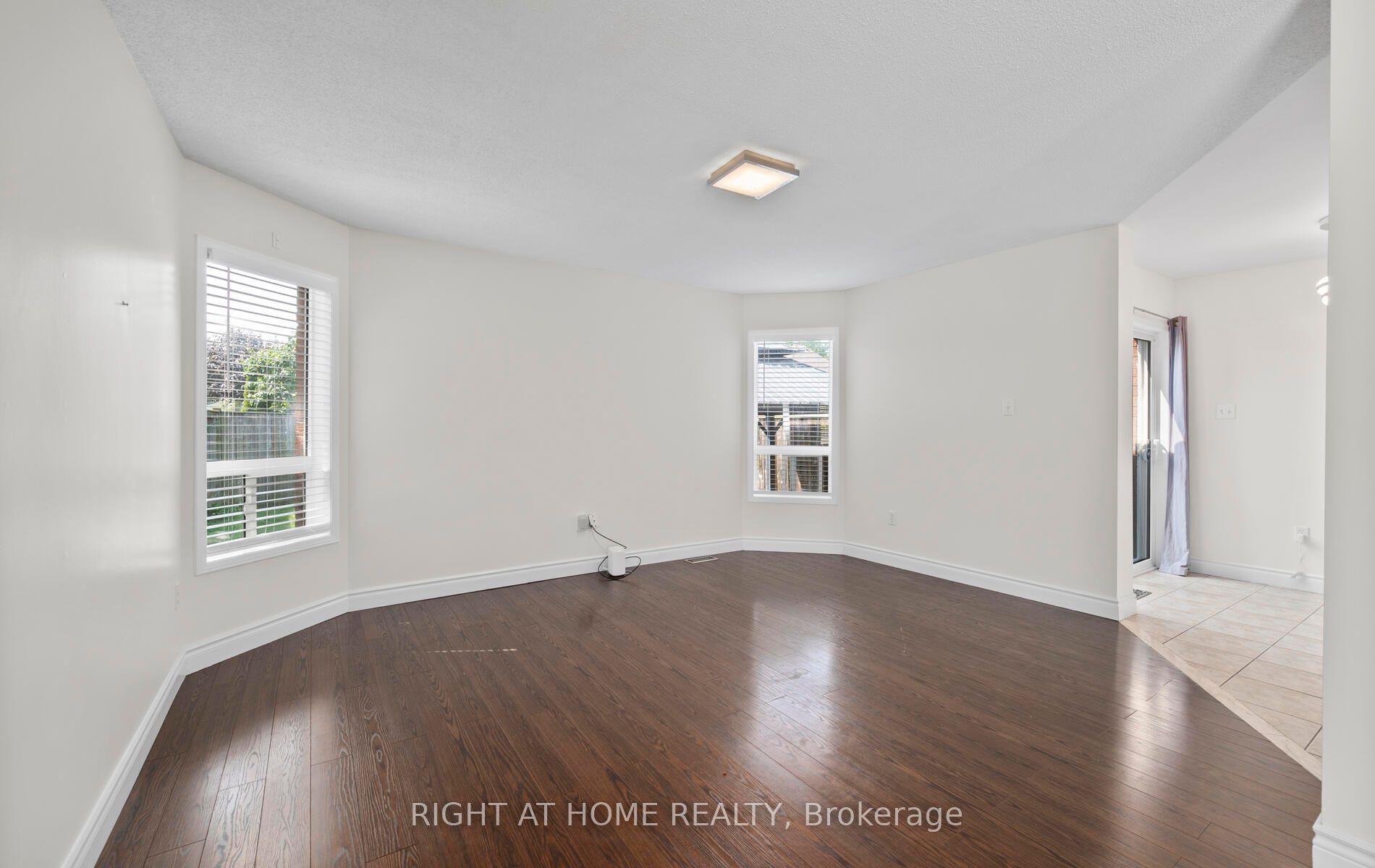 10 Harmer Dr