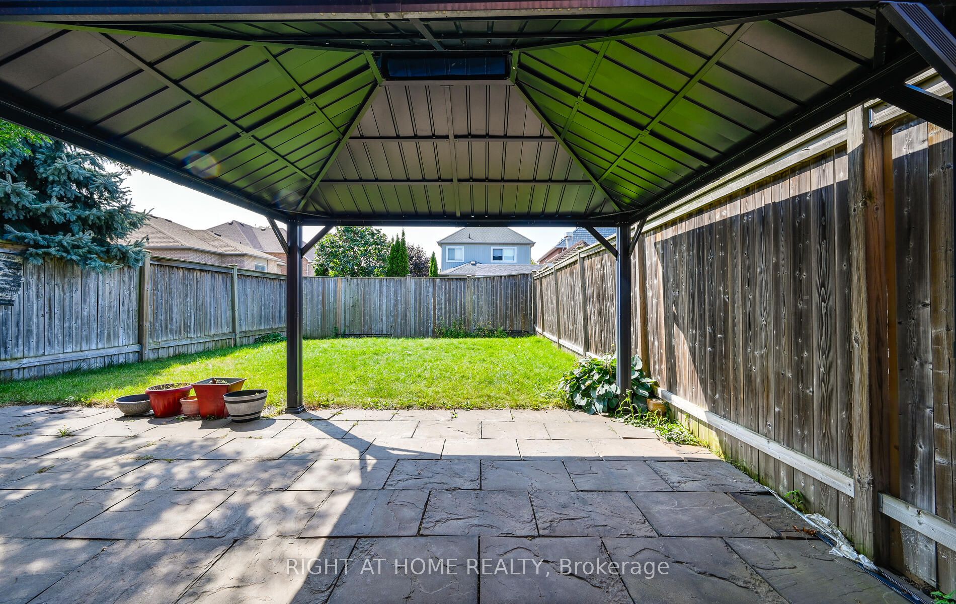 10 Harmer Dr