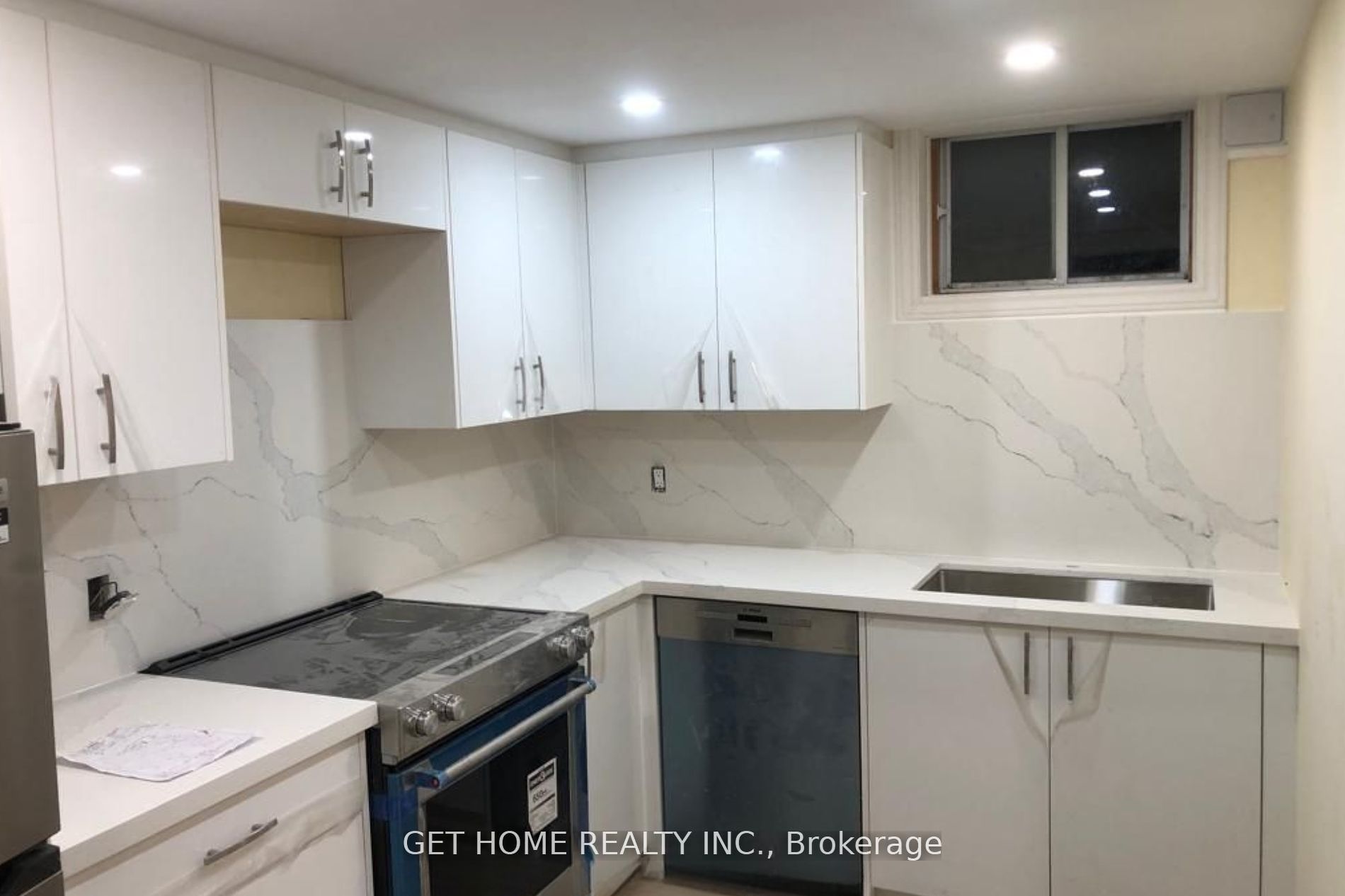 371 Beechgrove Dr, #Bsmt