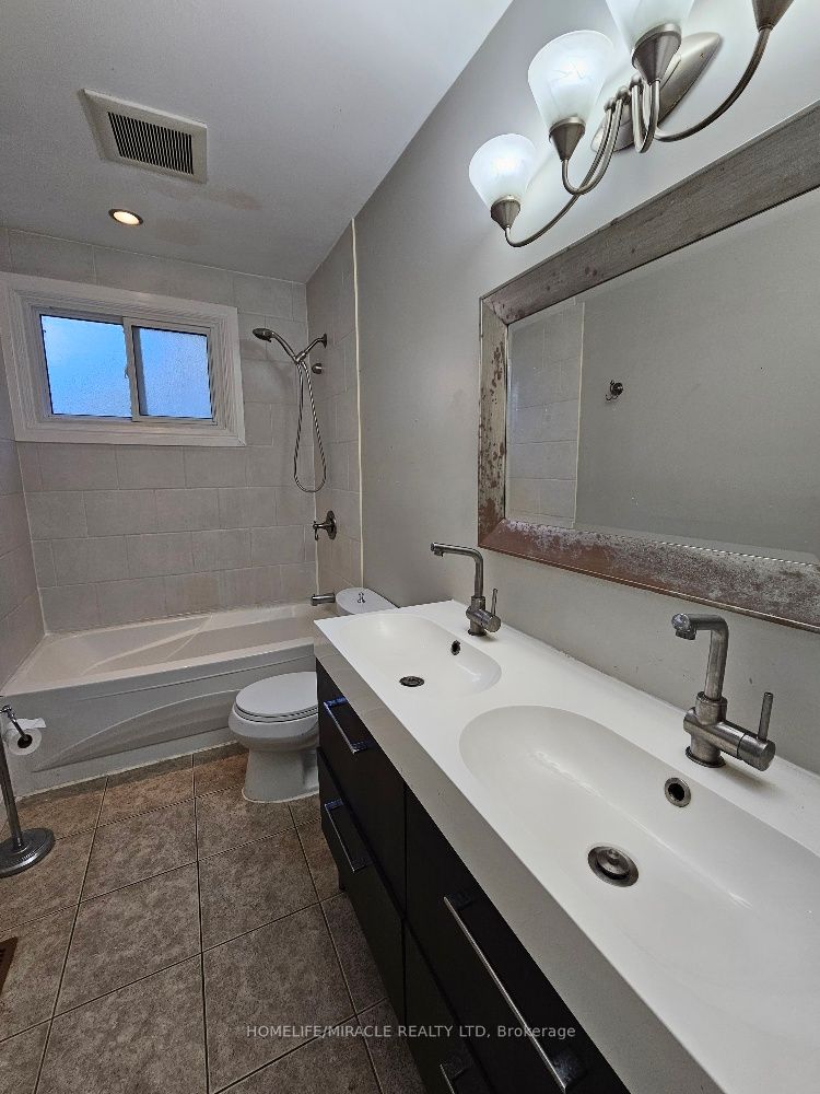 37 Harland Cres, #Main