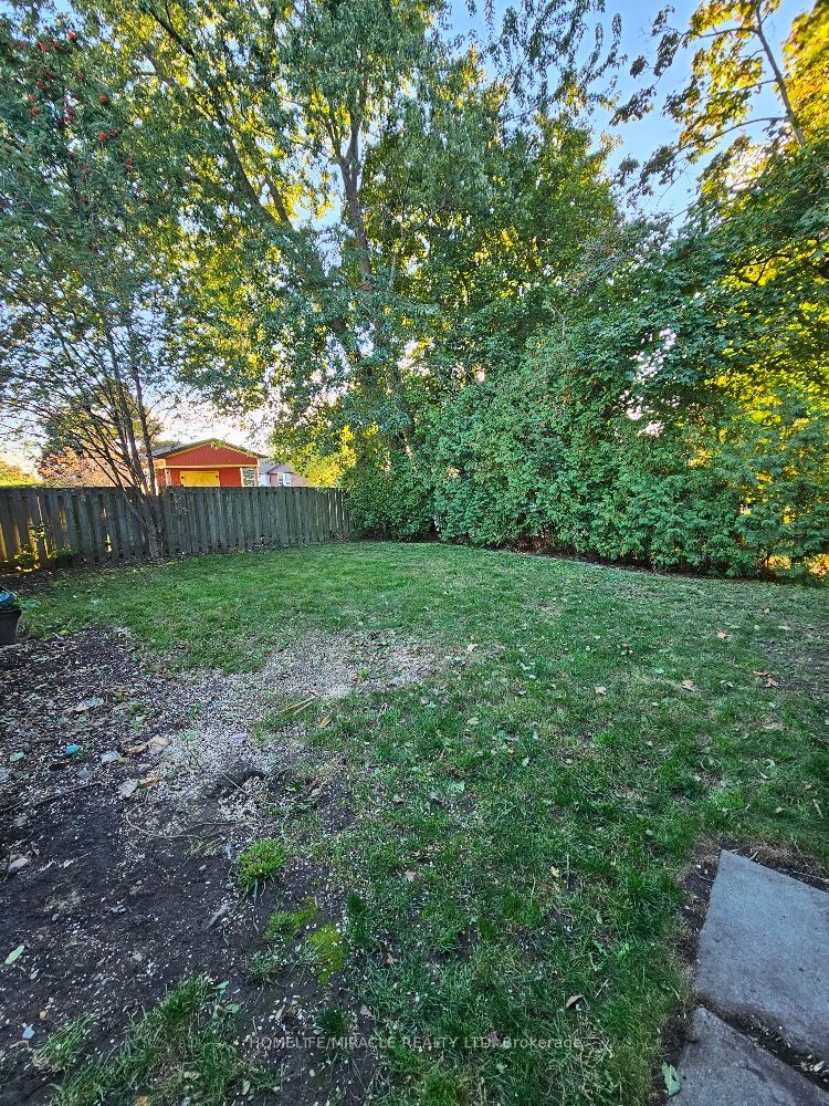 37 Harland Cres, #Main
