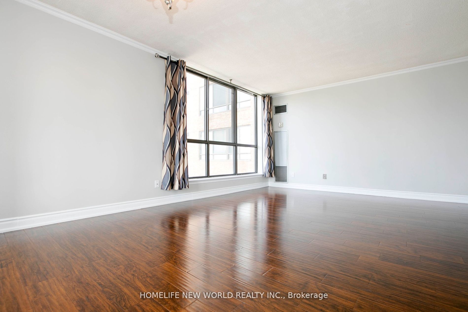 25 Bamburgh Circ, #1735