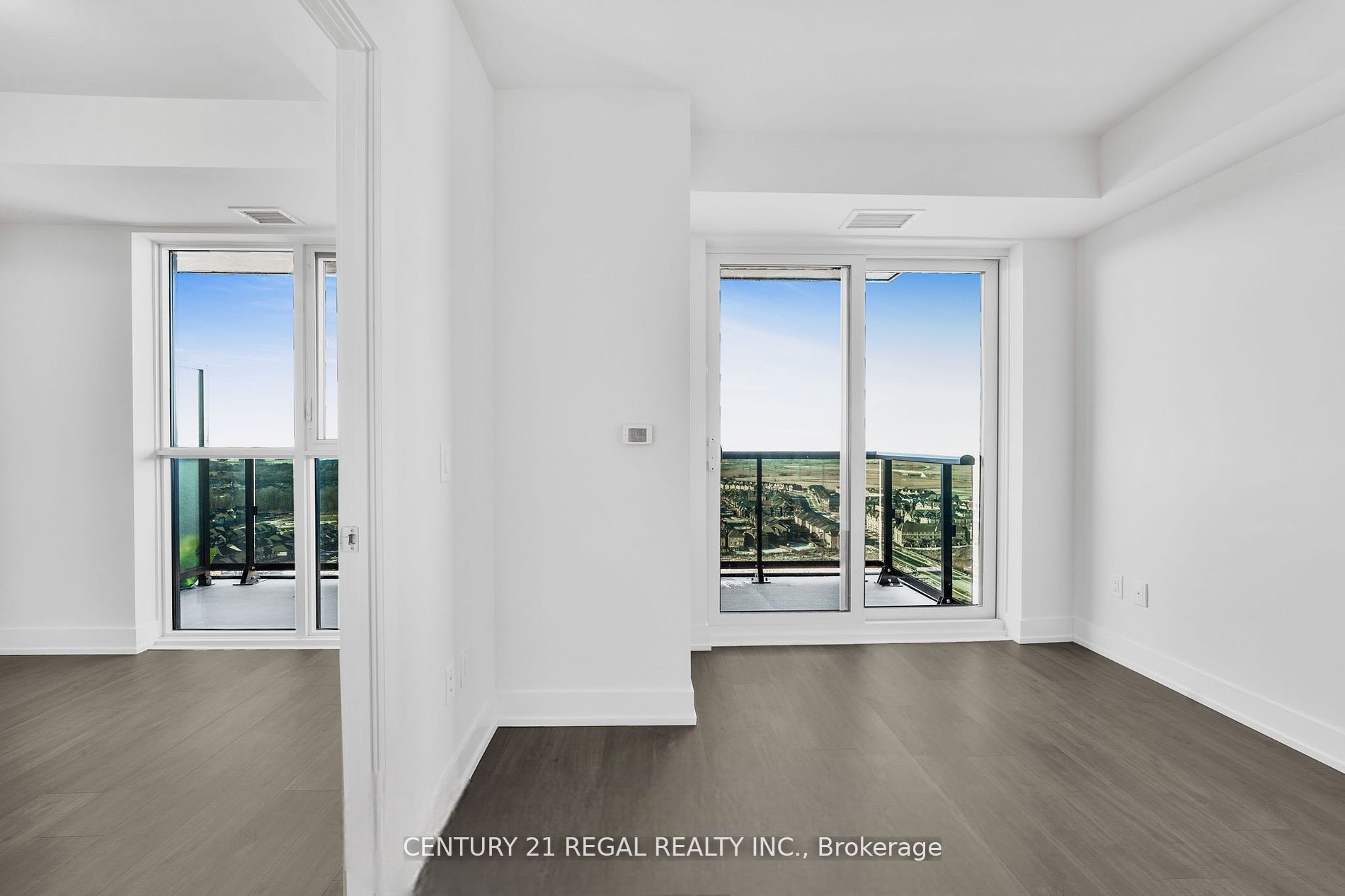 2550 Simcoe St N, #2518