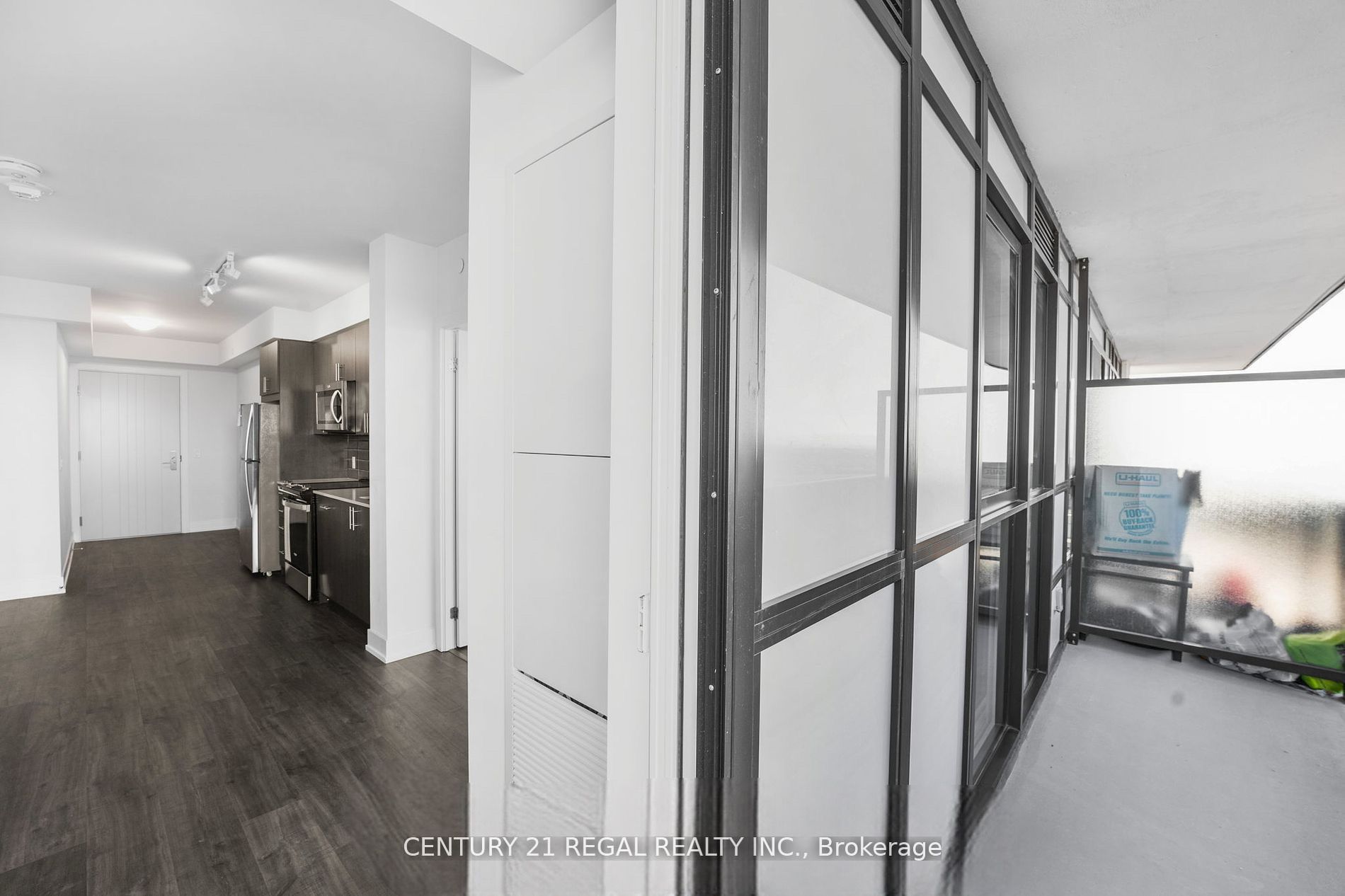 2550 Simcoe St N, #2518