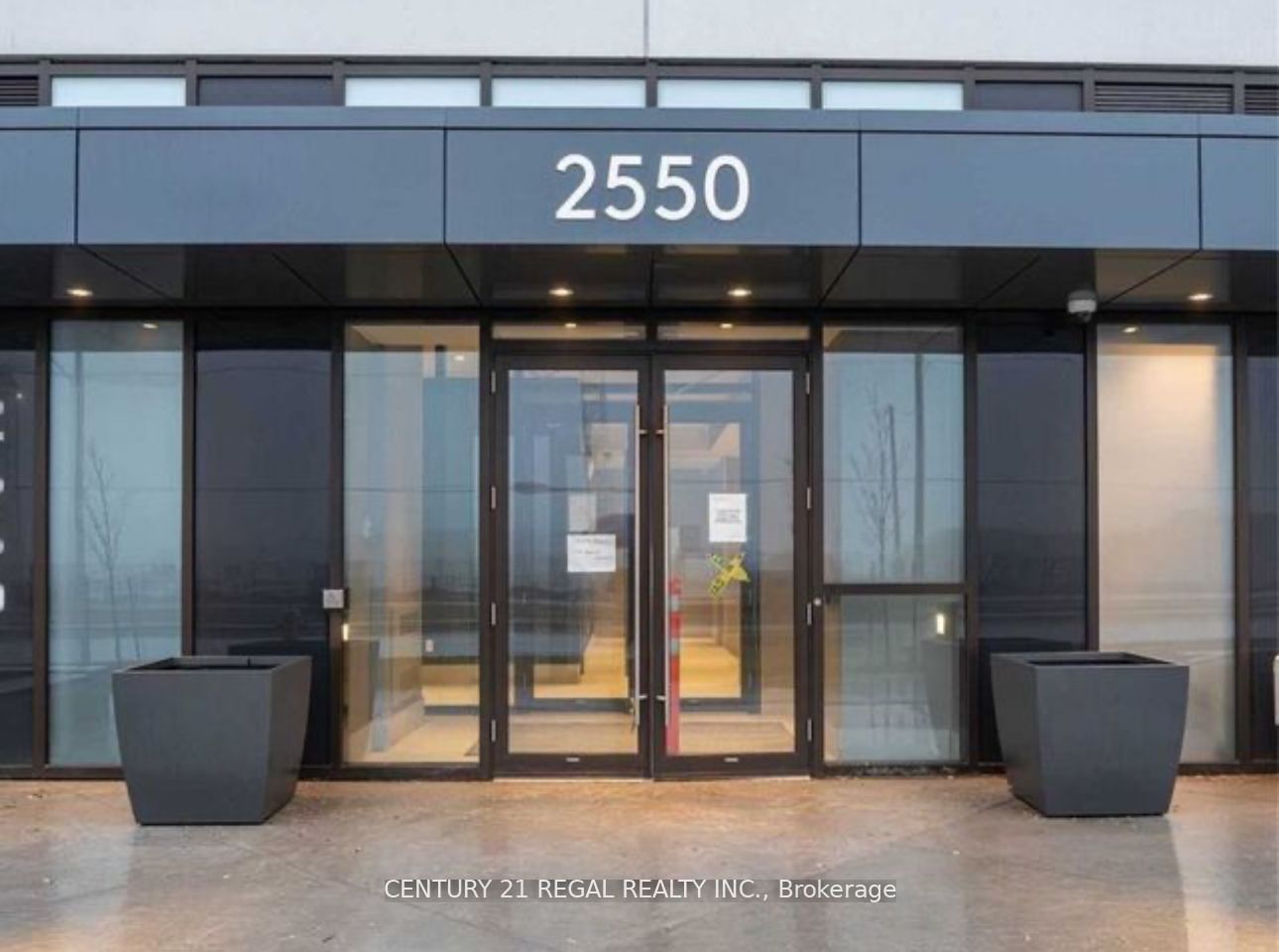 2550 Simcoe St N, #2518