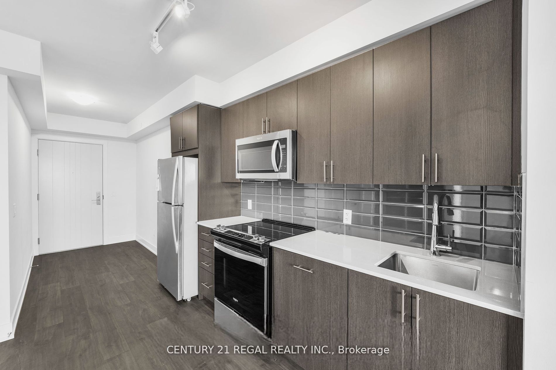 2550 Simcoe St N, #2518