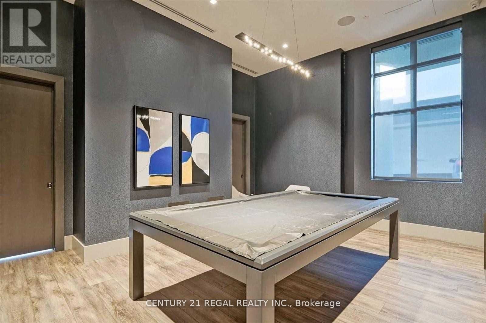 2550 Simcoe St N, #2518