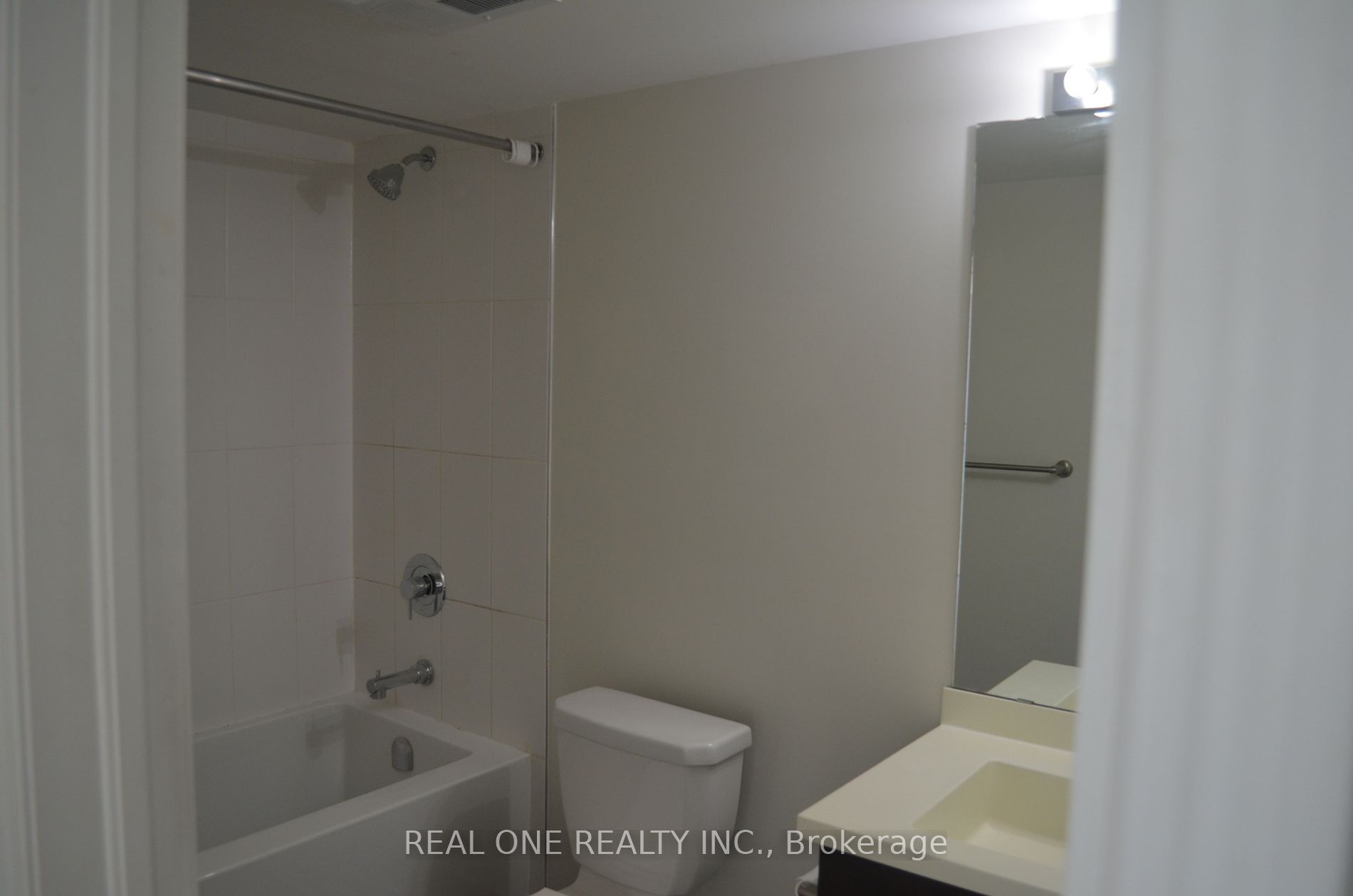 1070 Progress Ave, #202
