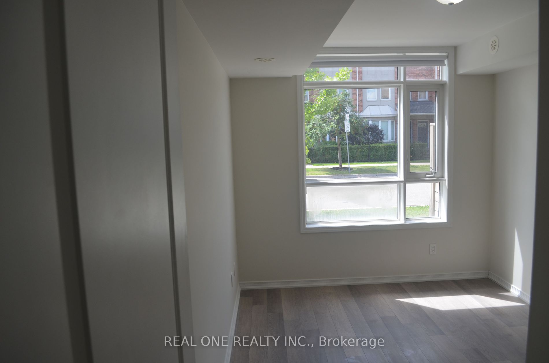 1070 Progress Ave, #202