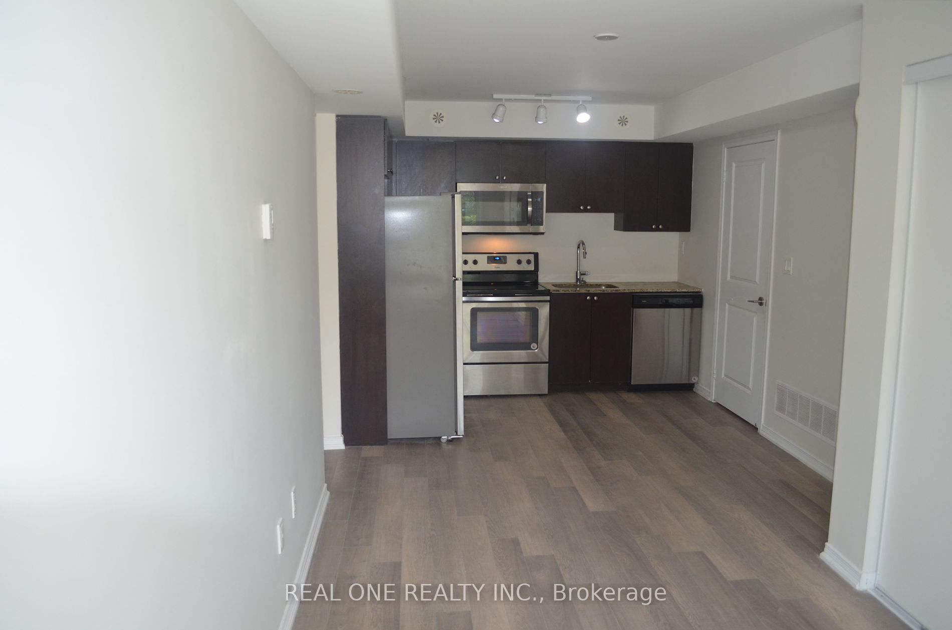 1070 Progress Ave, #202