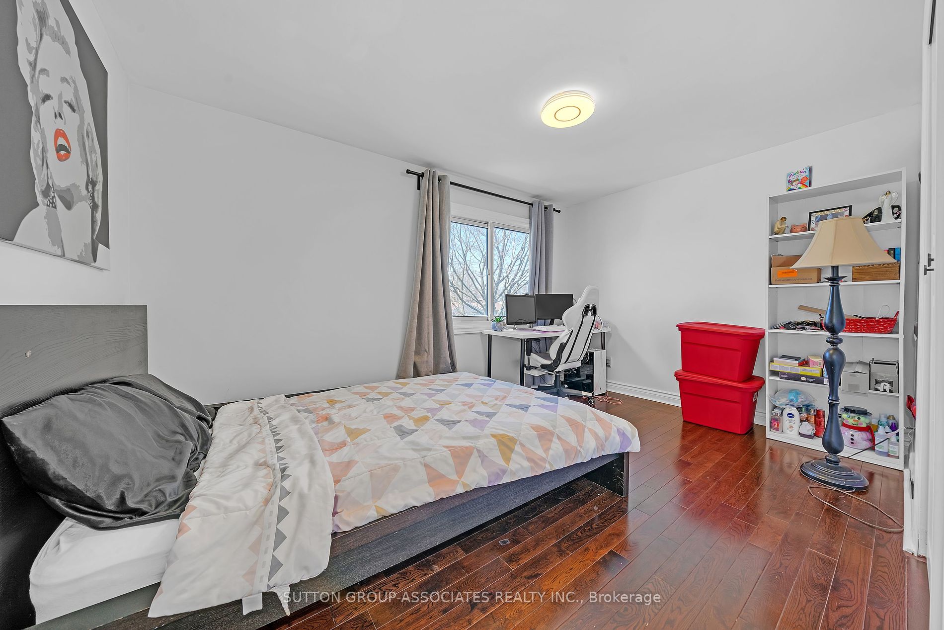 62 Swanston Cres
