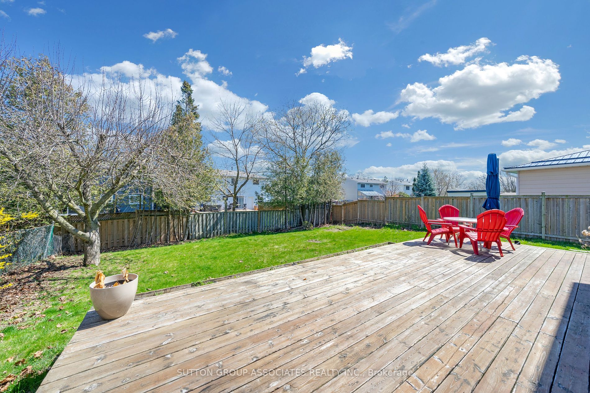 62 Swanston Cres
