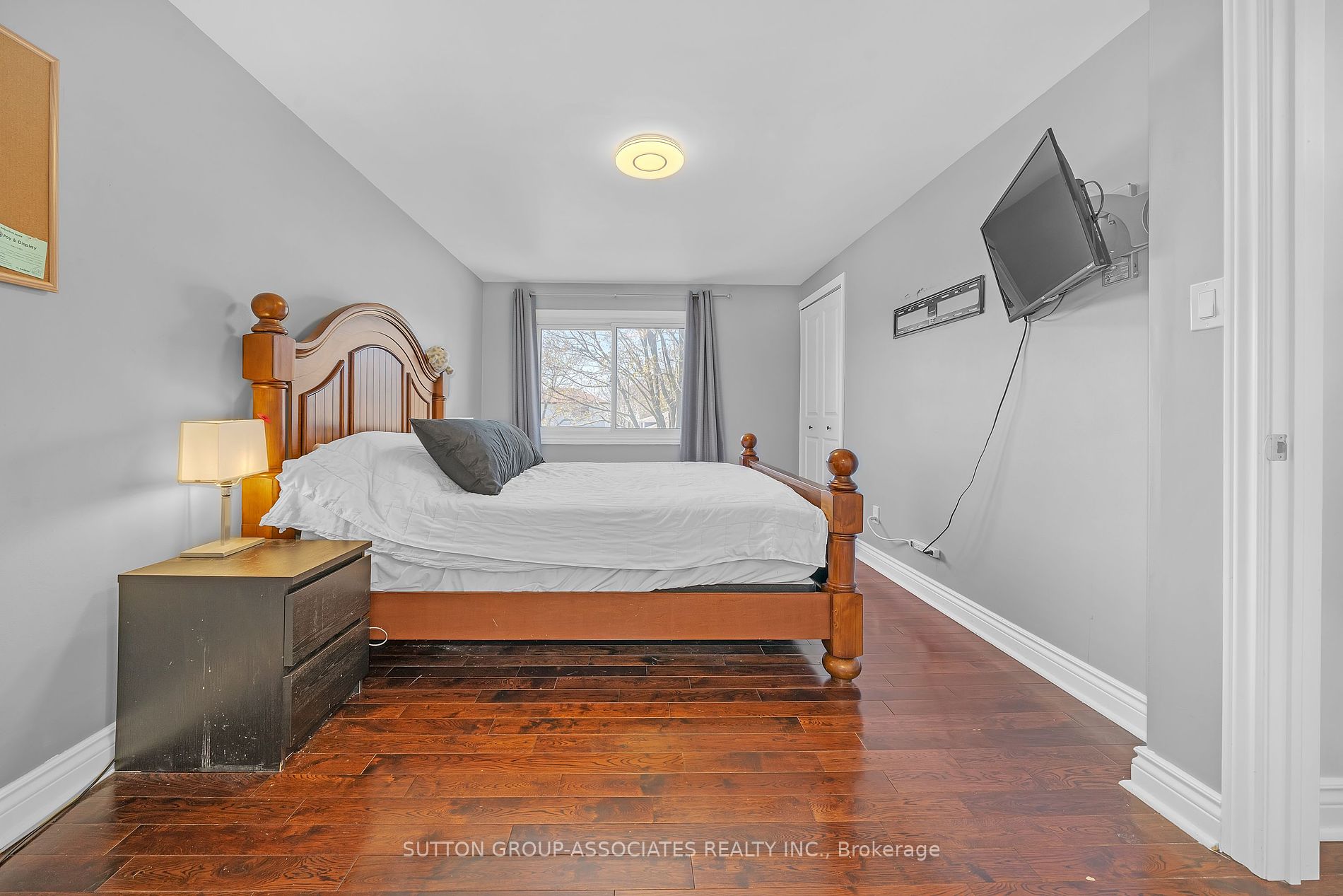 62 Swanston Cres