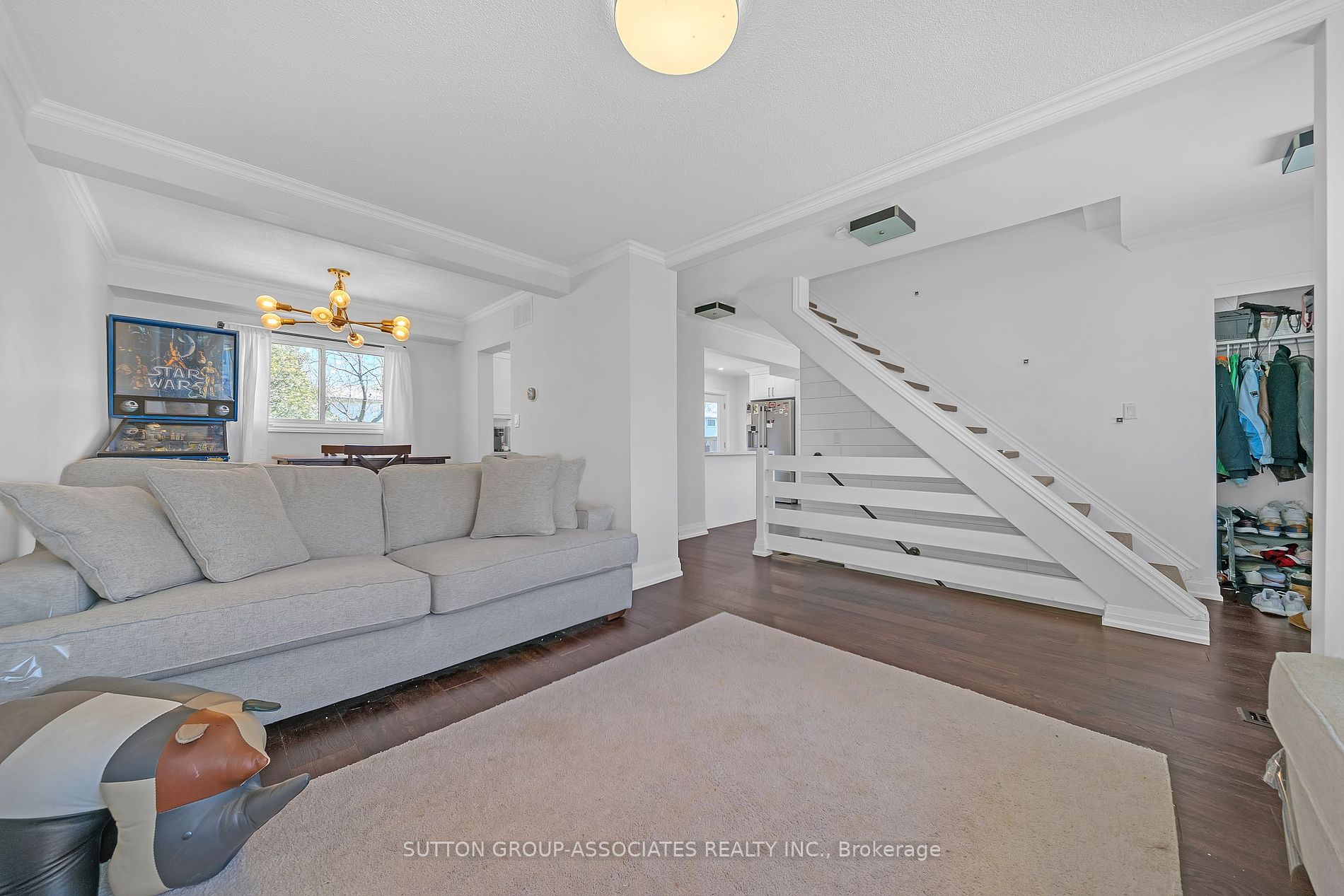 62 Swanston Cres