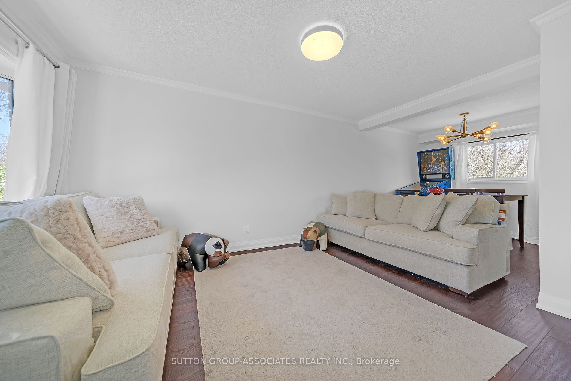 62 Swanston Cres
