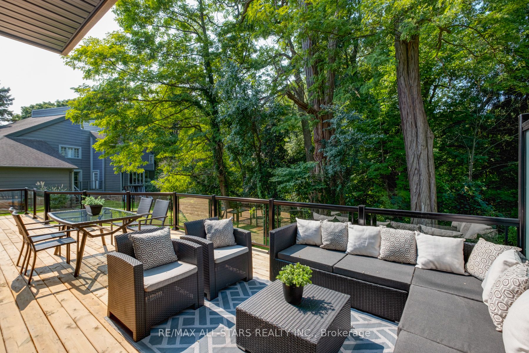 4 Tredvalley Grve