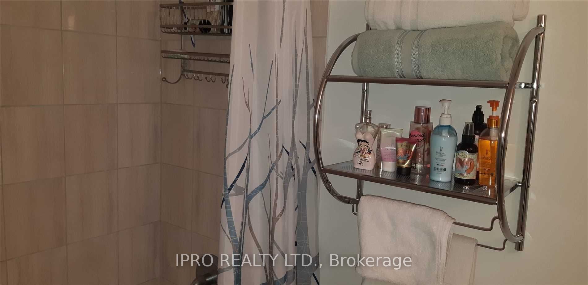 1 Falaise Road, #101