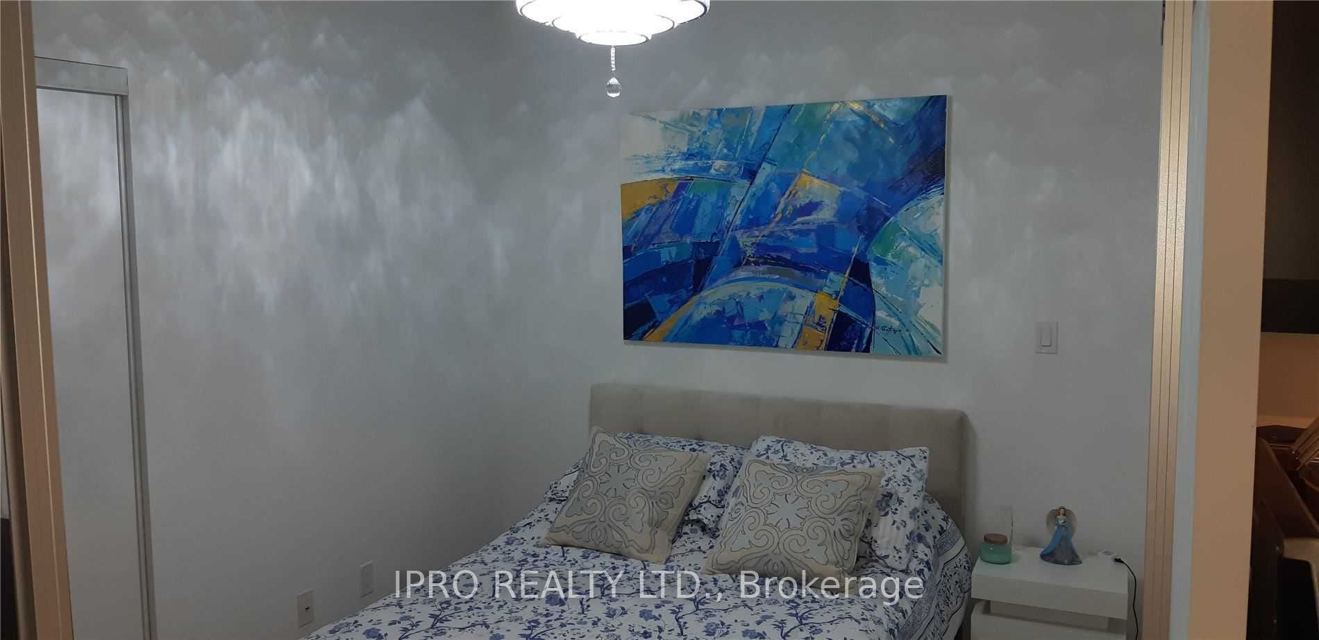1 Falaise Road, #101