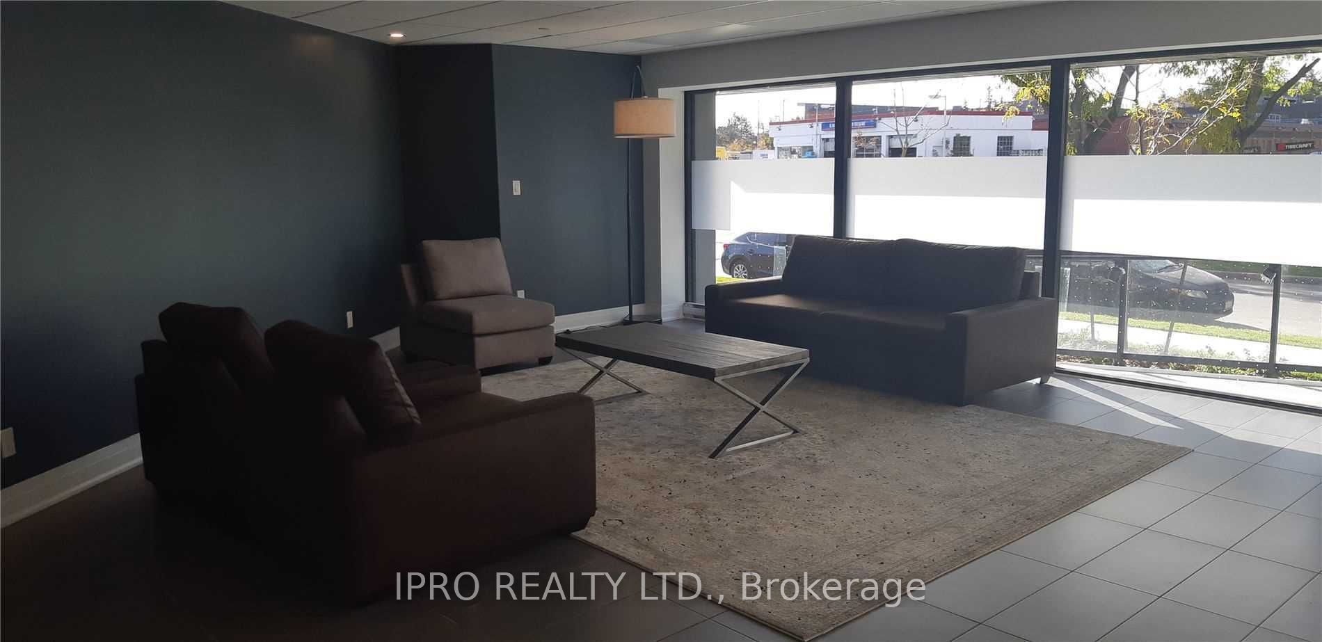 1 Falaise Road, #101