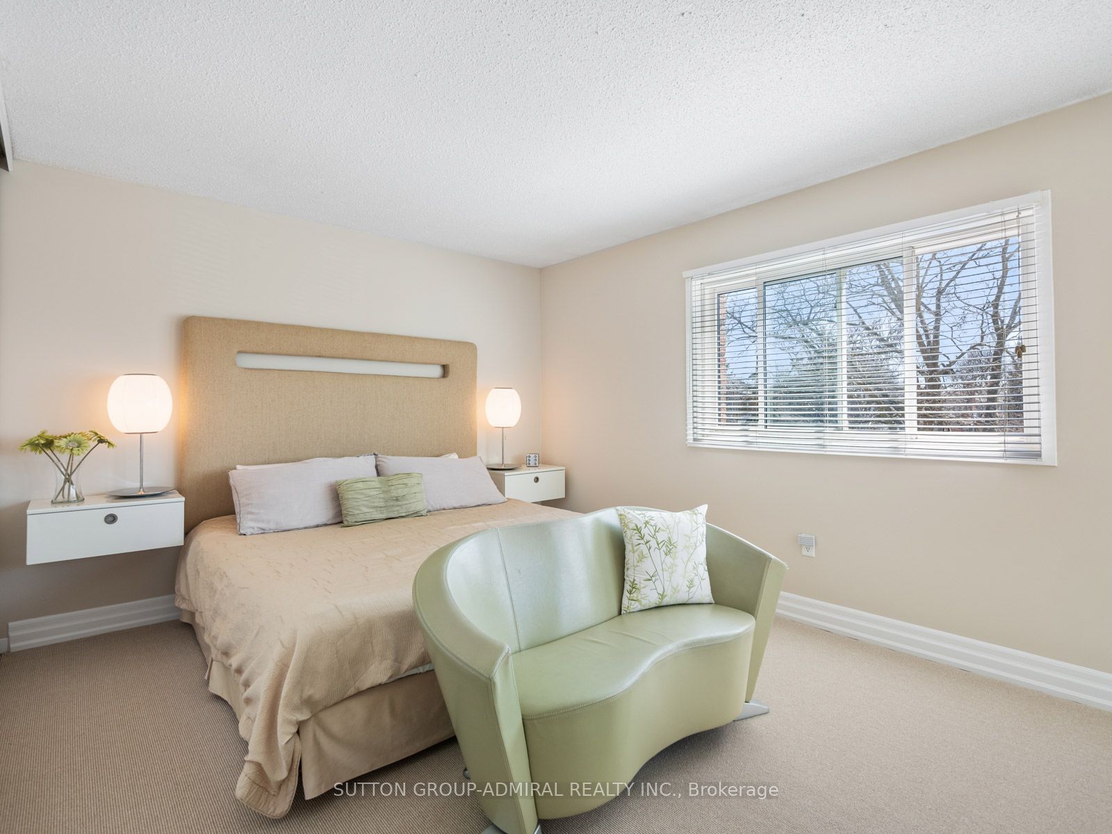 1934 Malden Cres