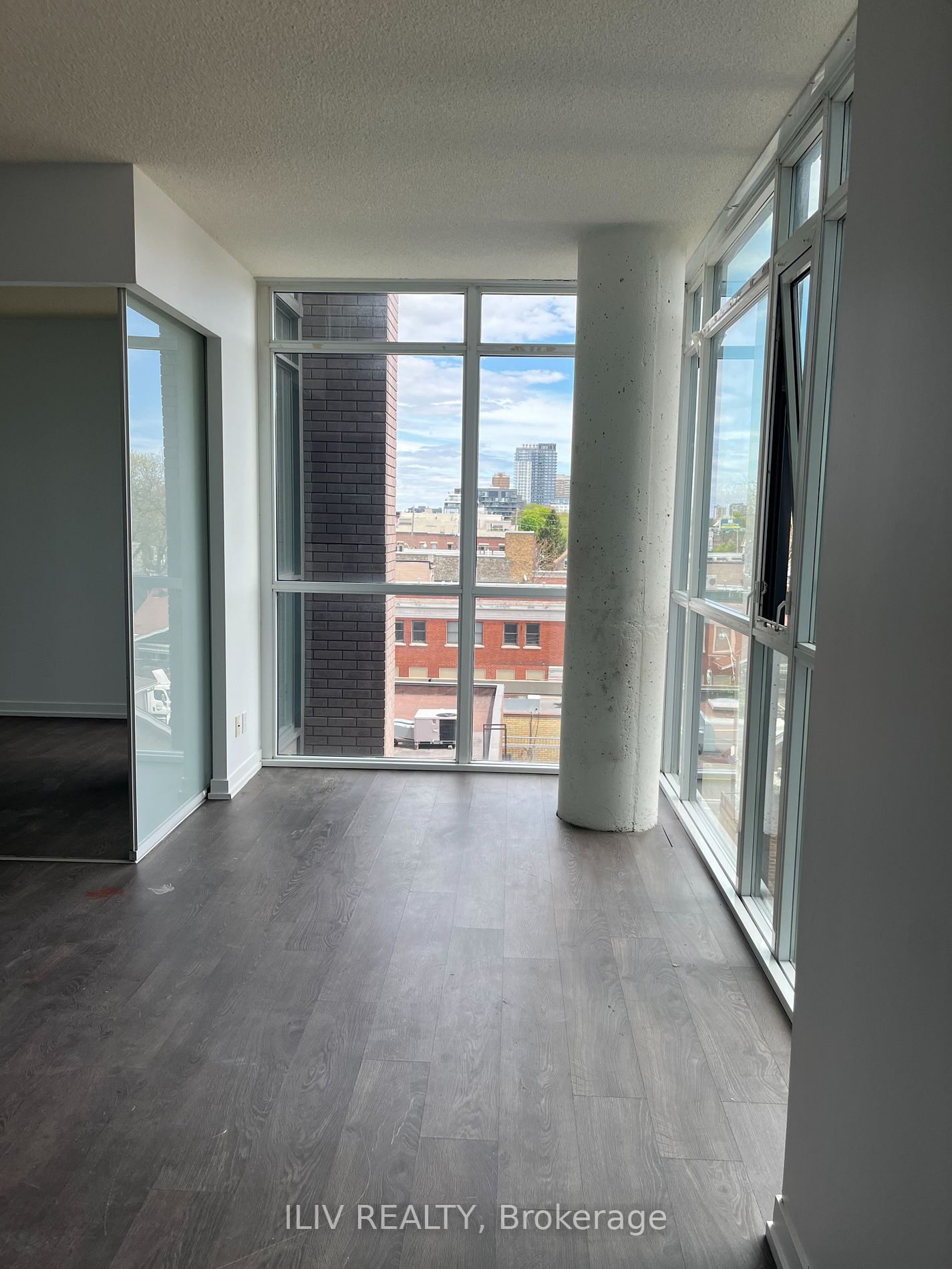 2055 Danforth Ave, #508