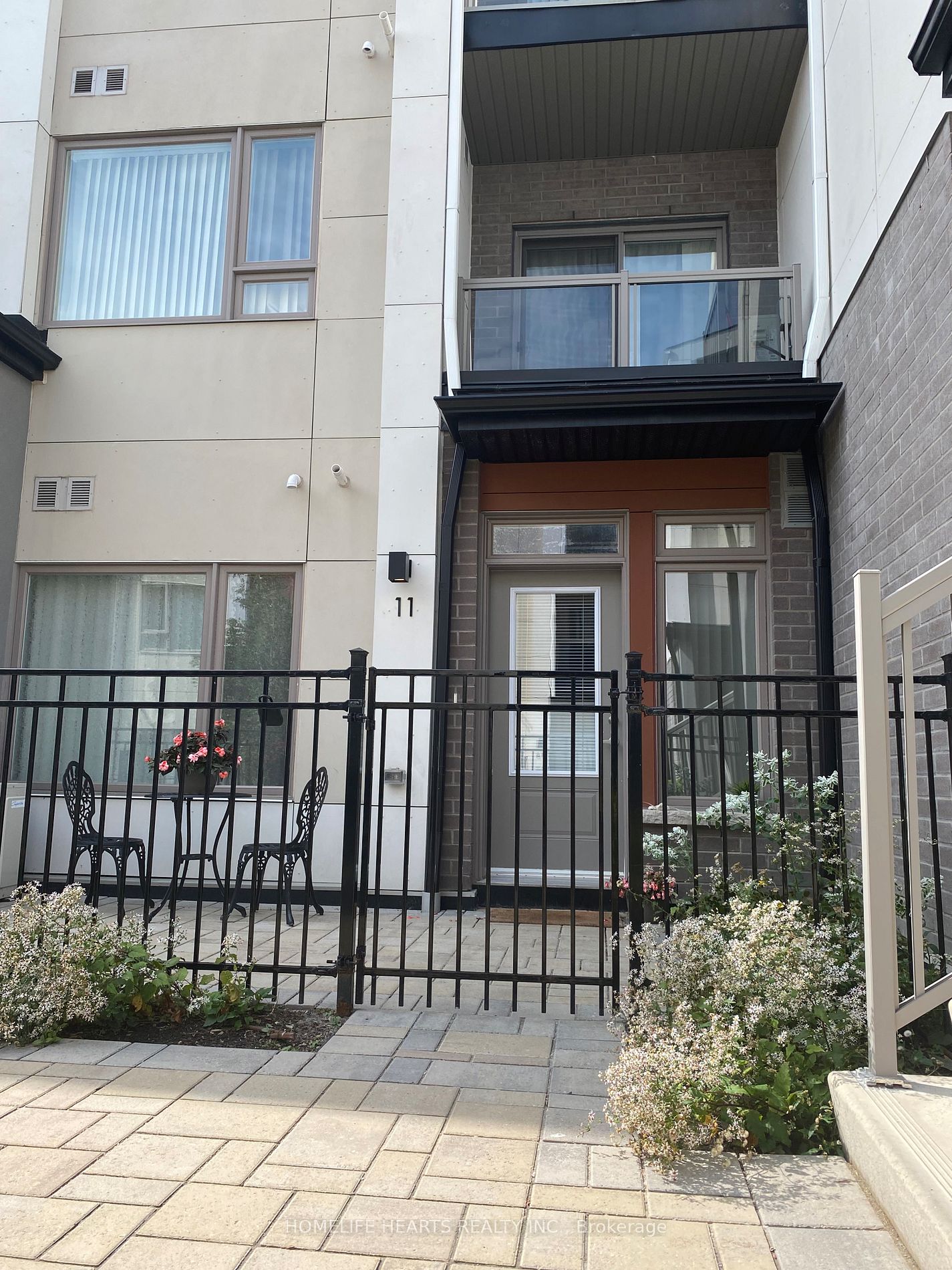 60 Orchid Place Dr, #11