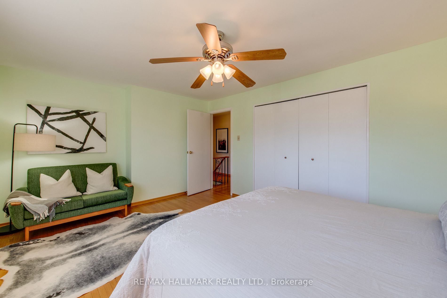 30 Schubert Dr