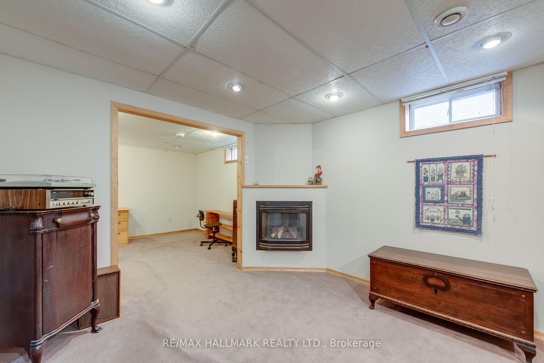 30 Schubert Dr