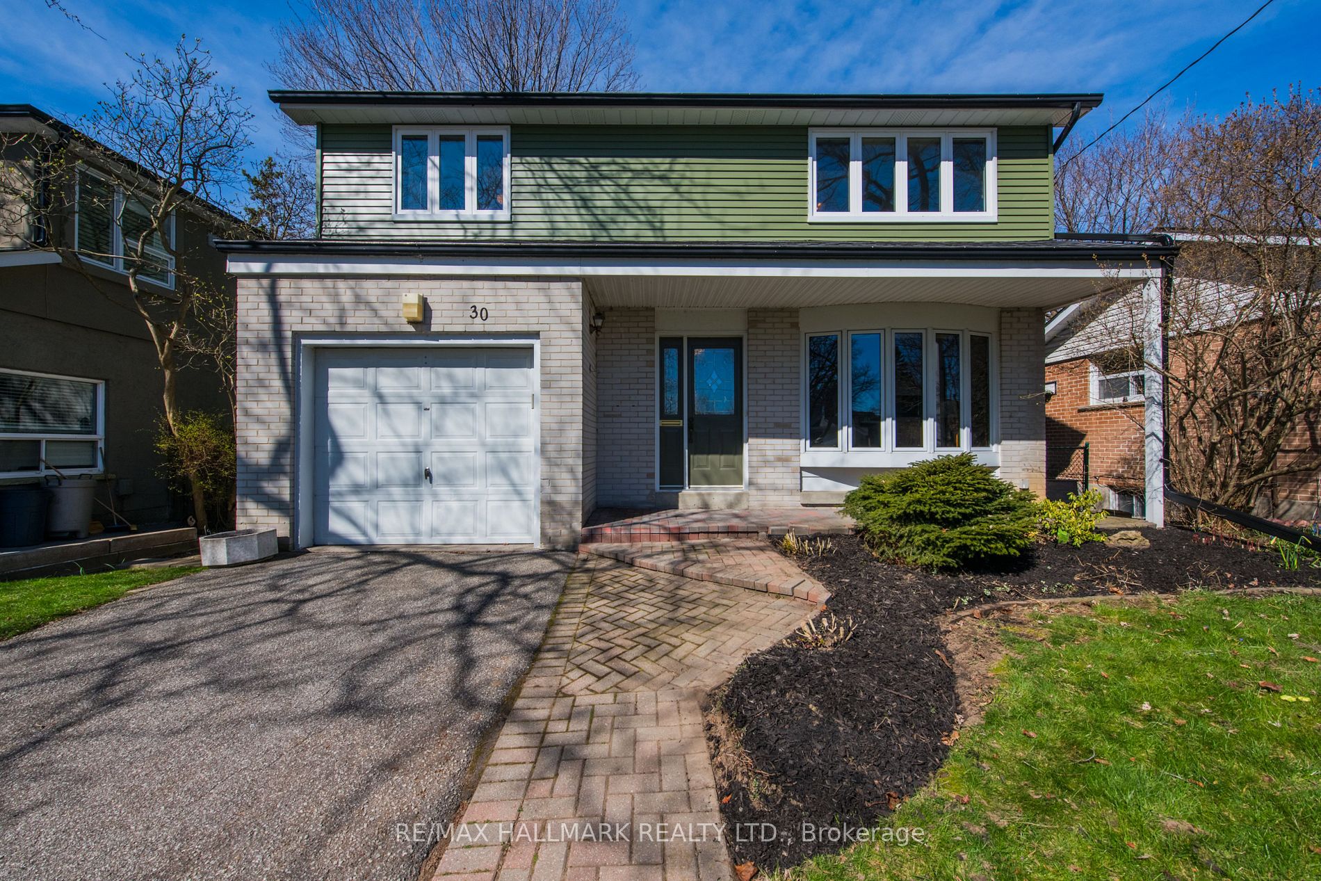 30 Schubert Dr