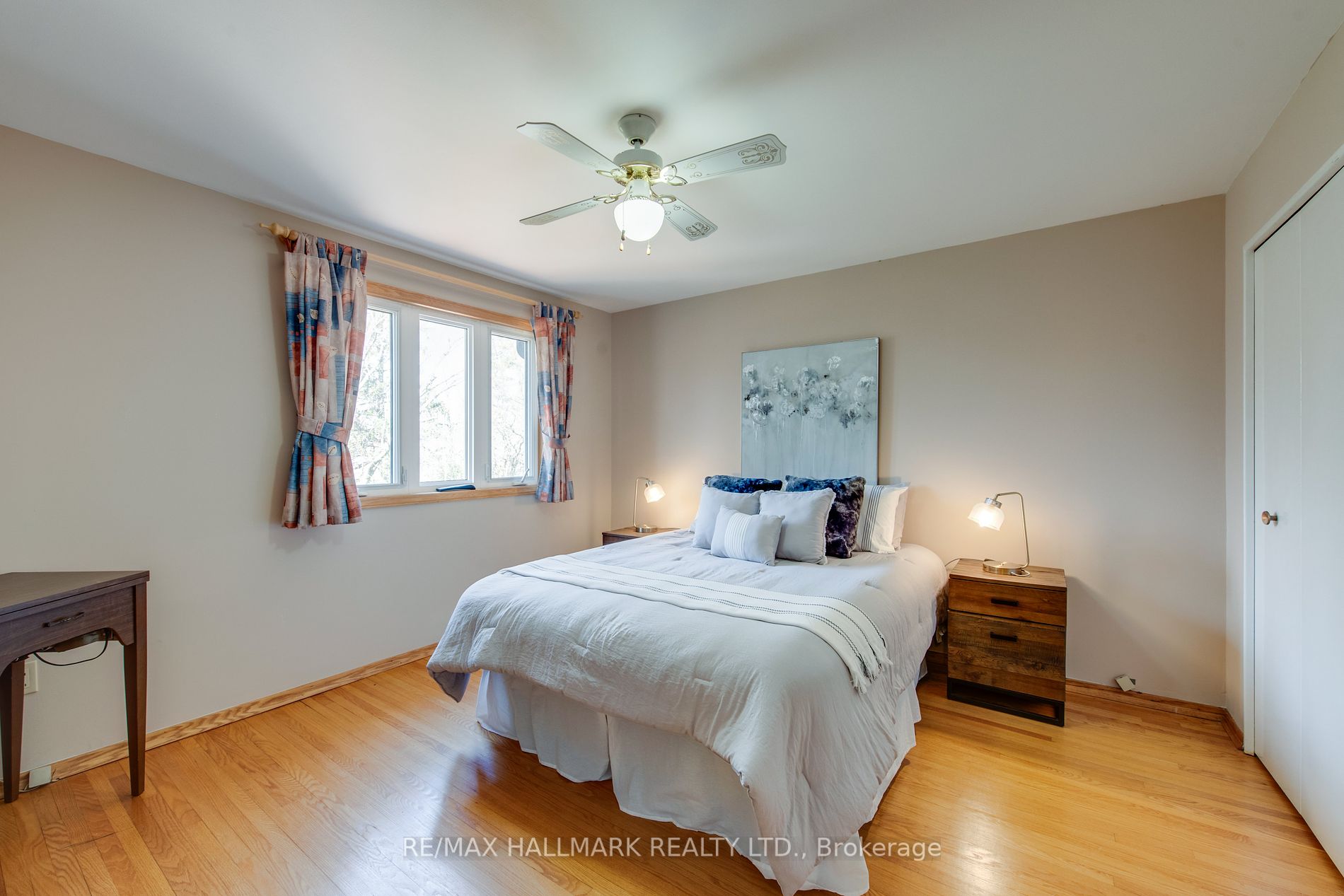 30 Schubert Dr