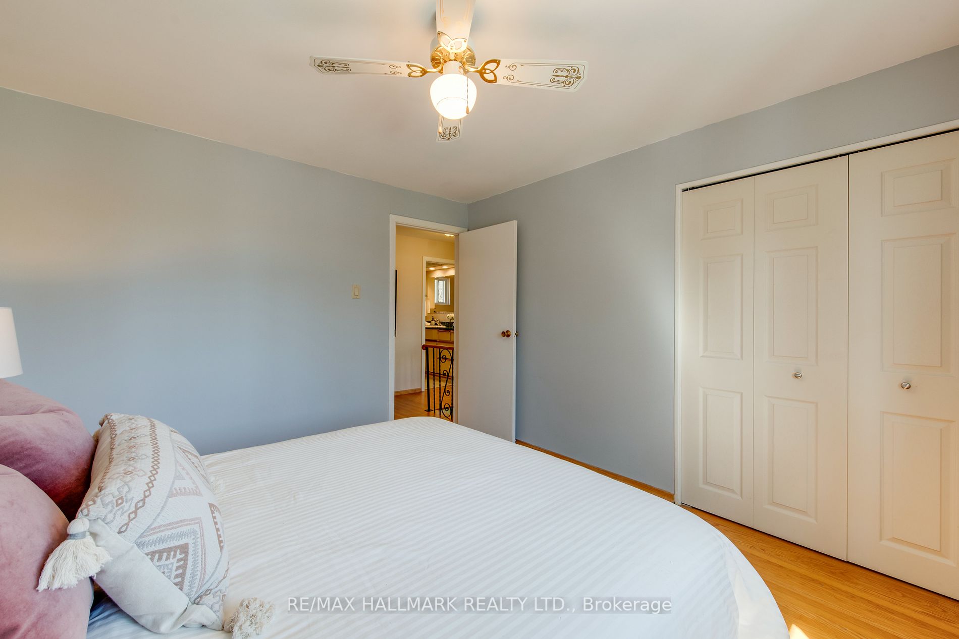 30 Schubert Dr