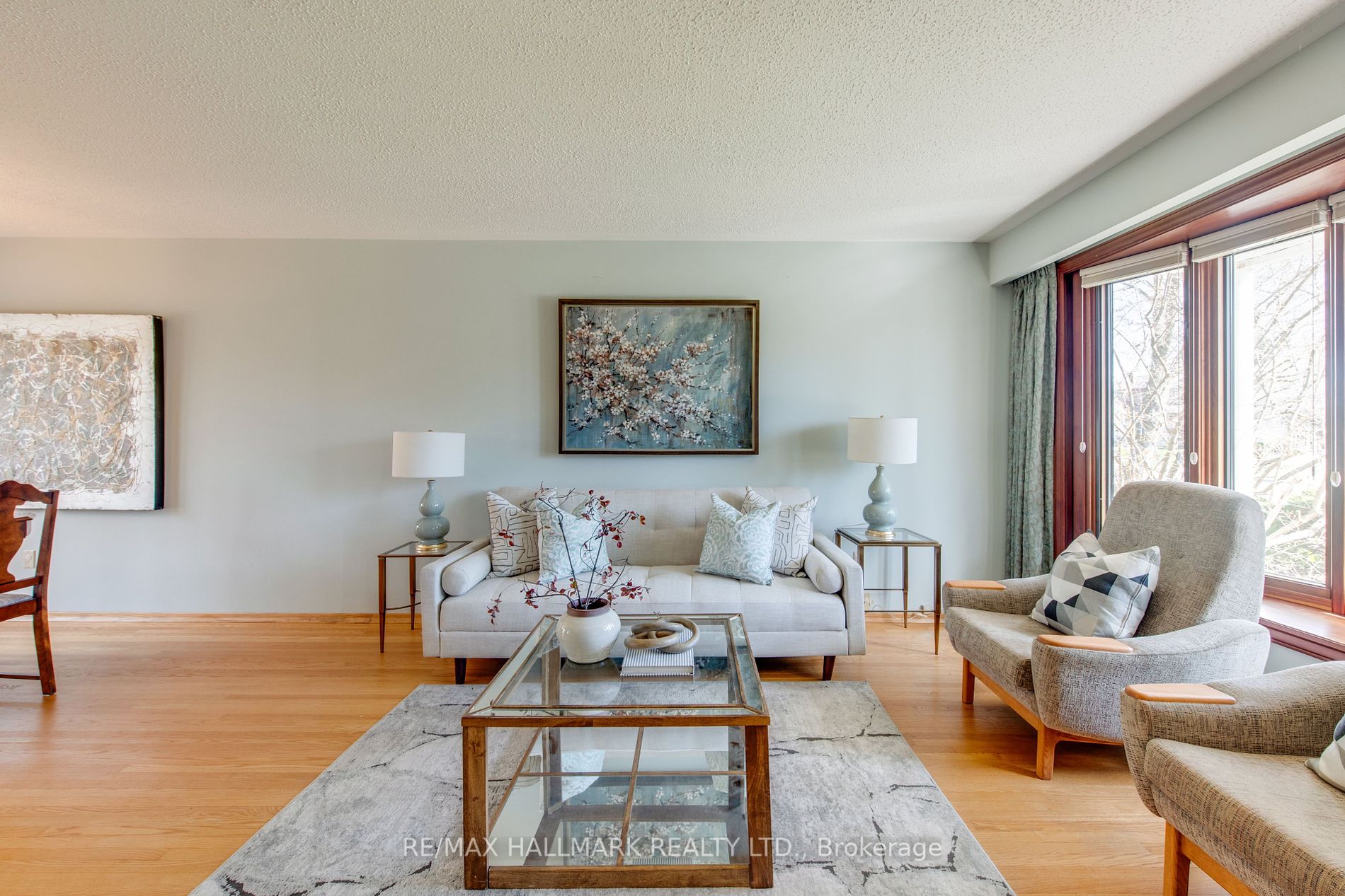 30 Schubert Dr