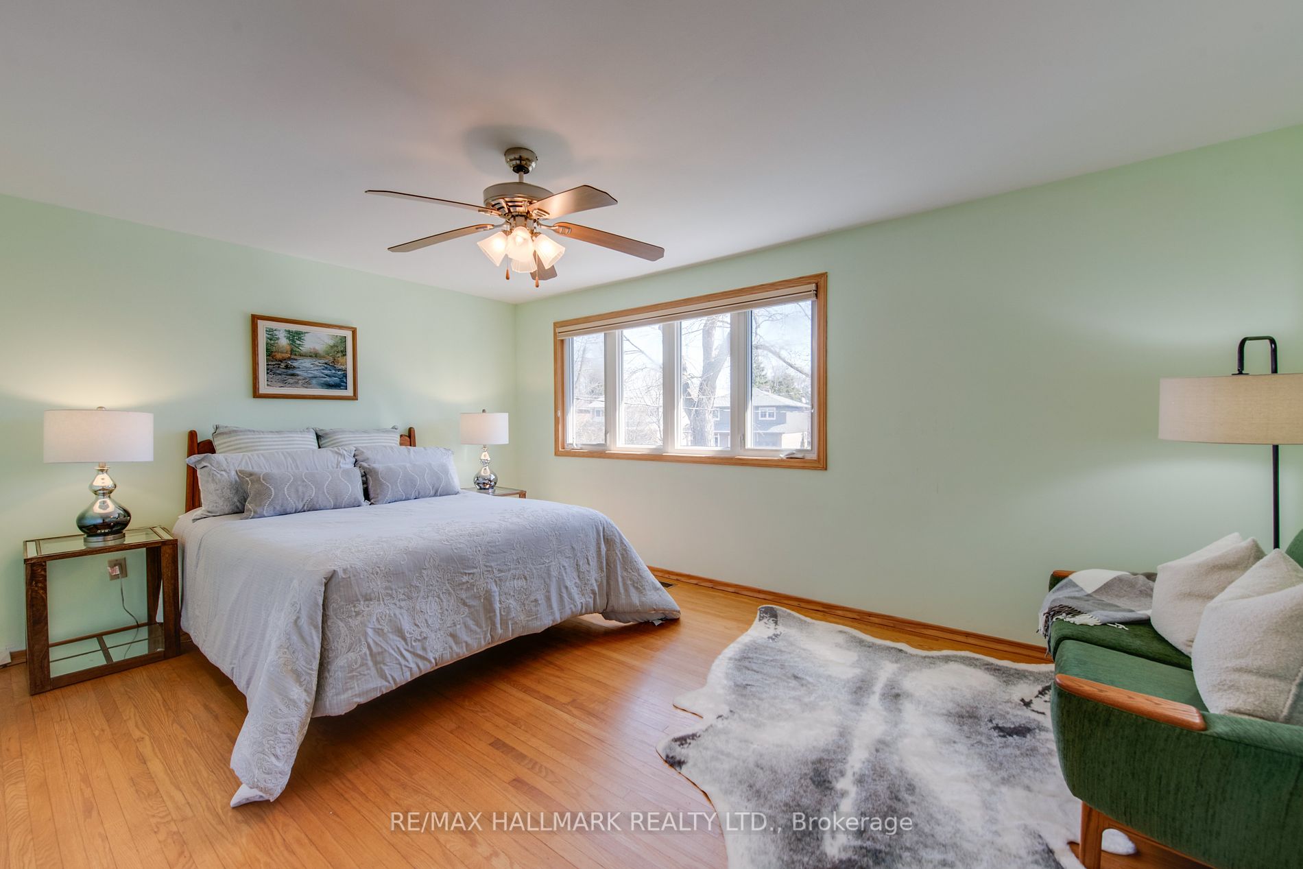 30 Schubert Dr
