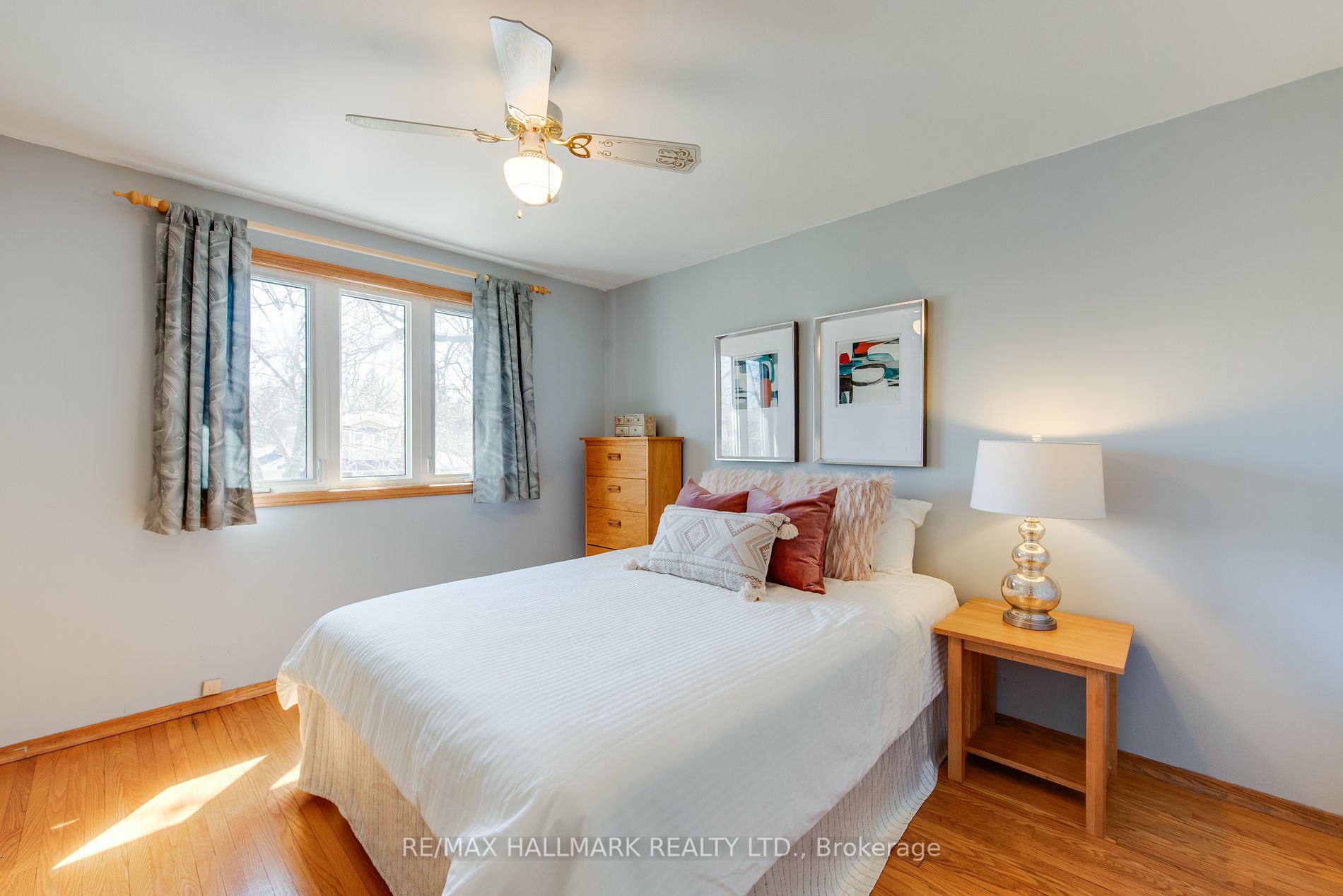 30 Schubert Dr
