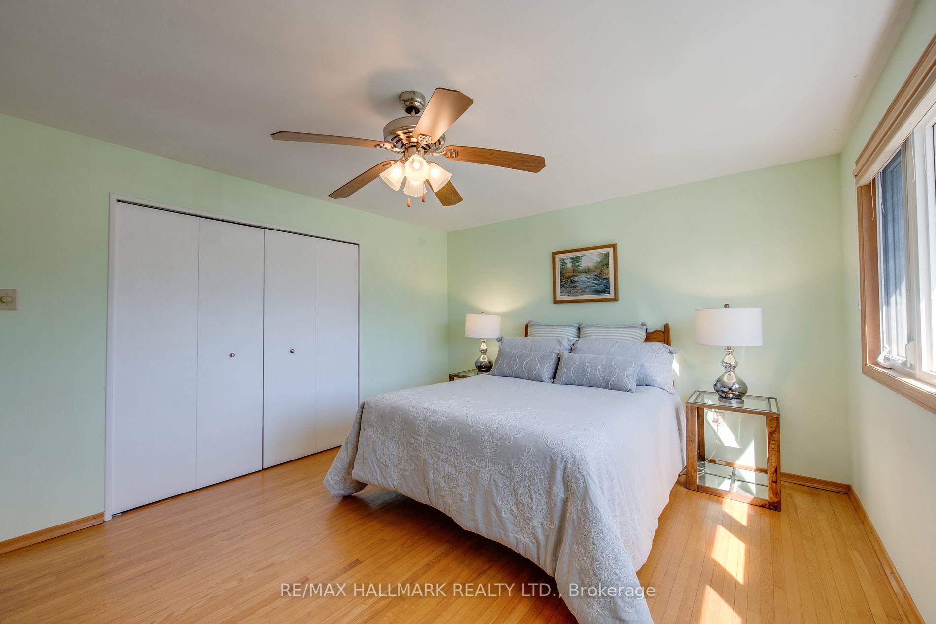 30 Schubert Dr