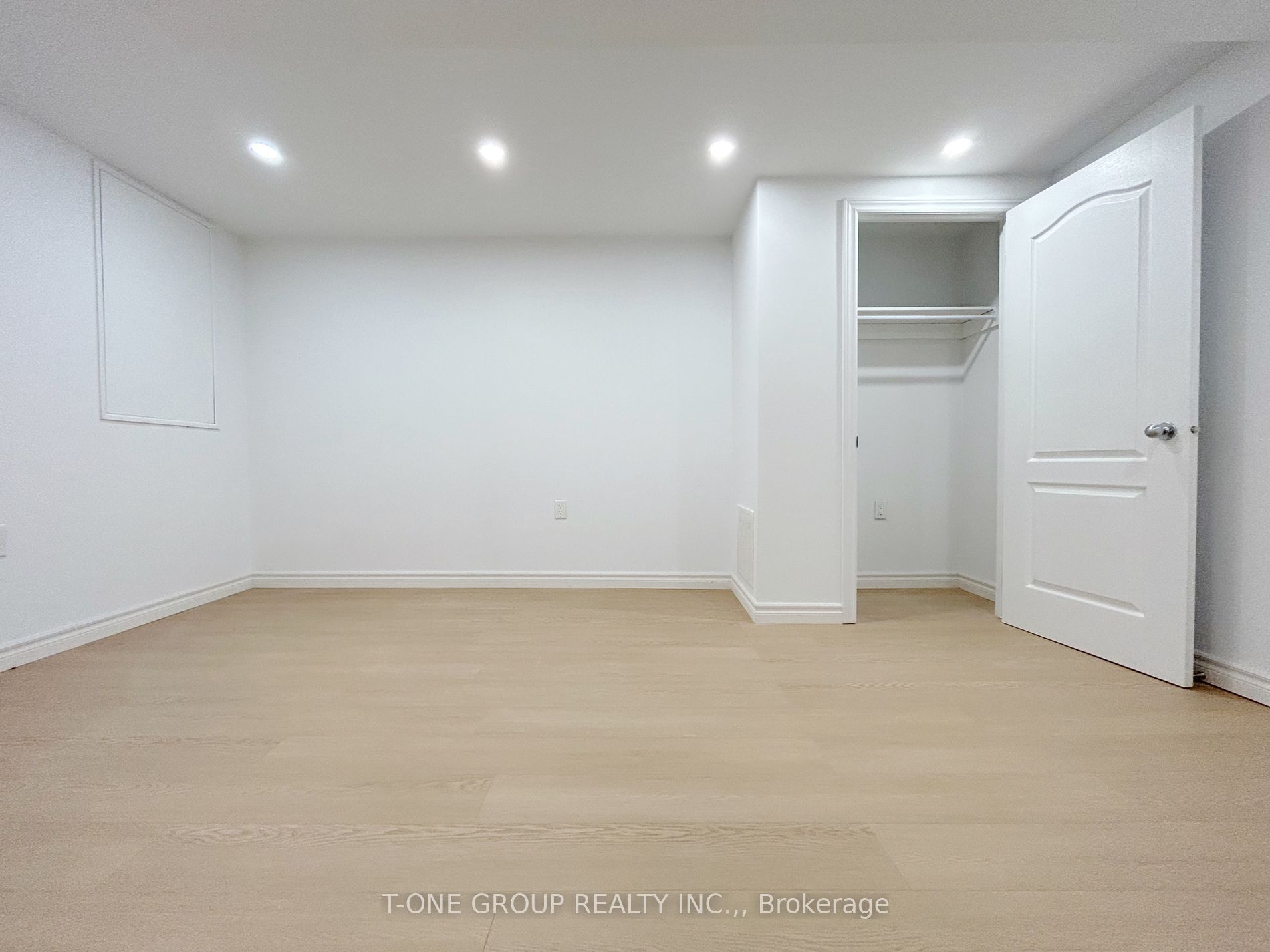 17 Bradbury Cres