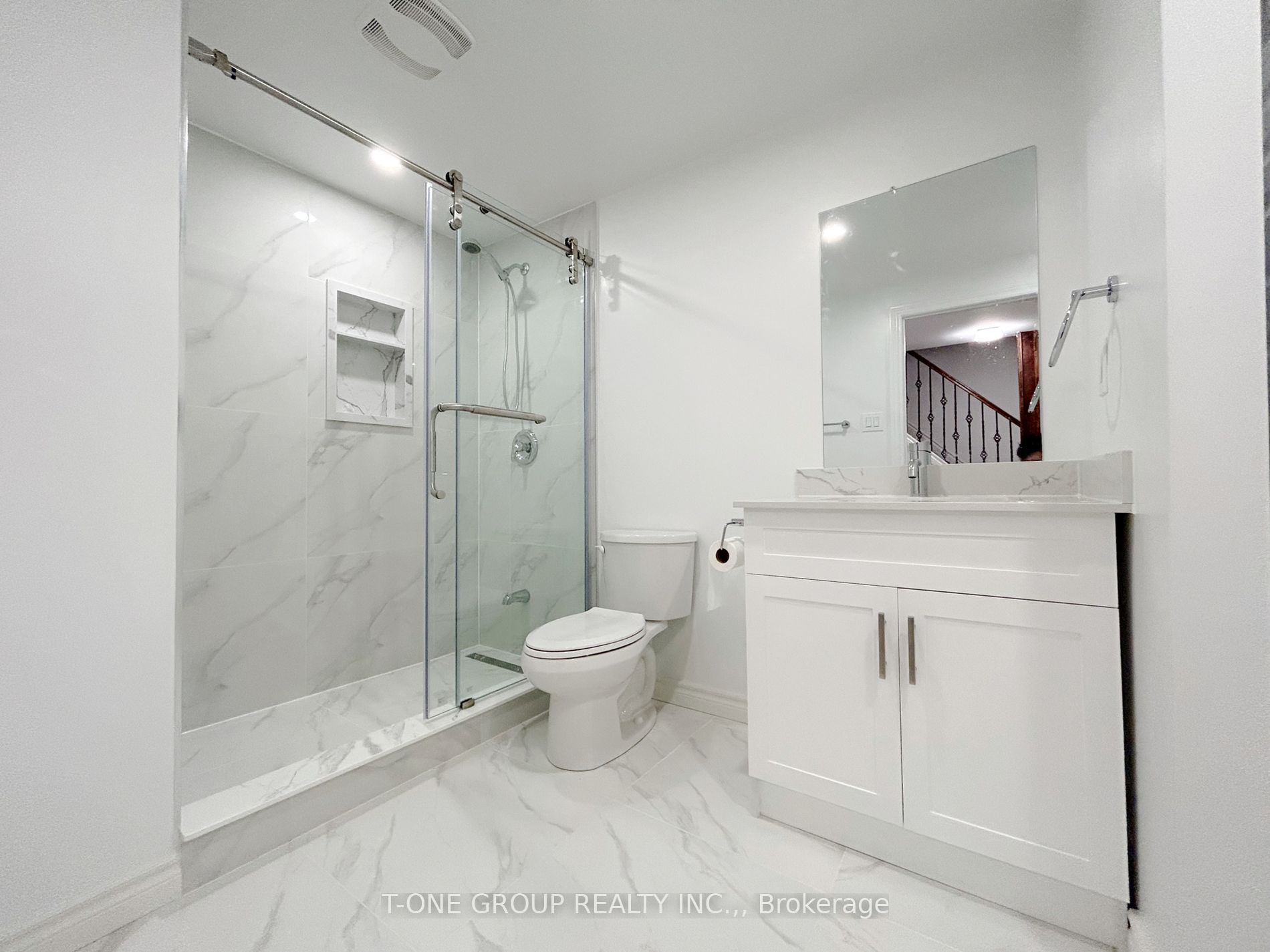 17 Bradbury Cres