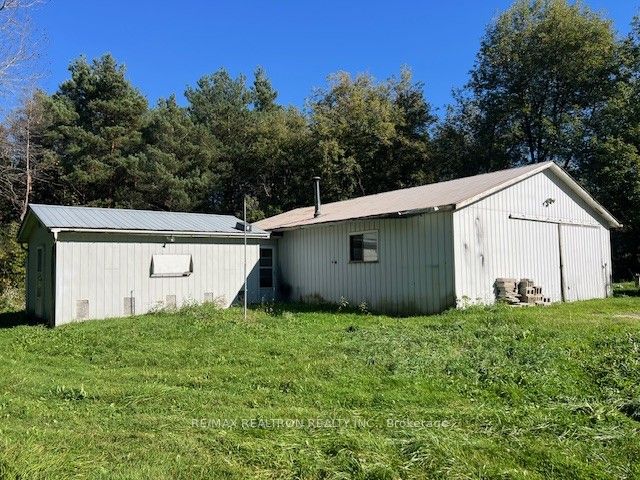 3293 Holt Rd