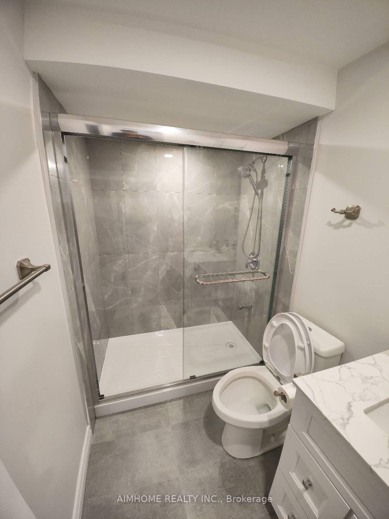 4 Hollingworth Dr, #BSMT