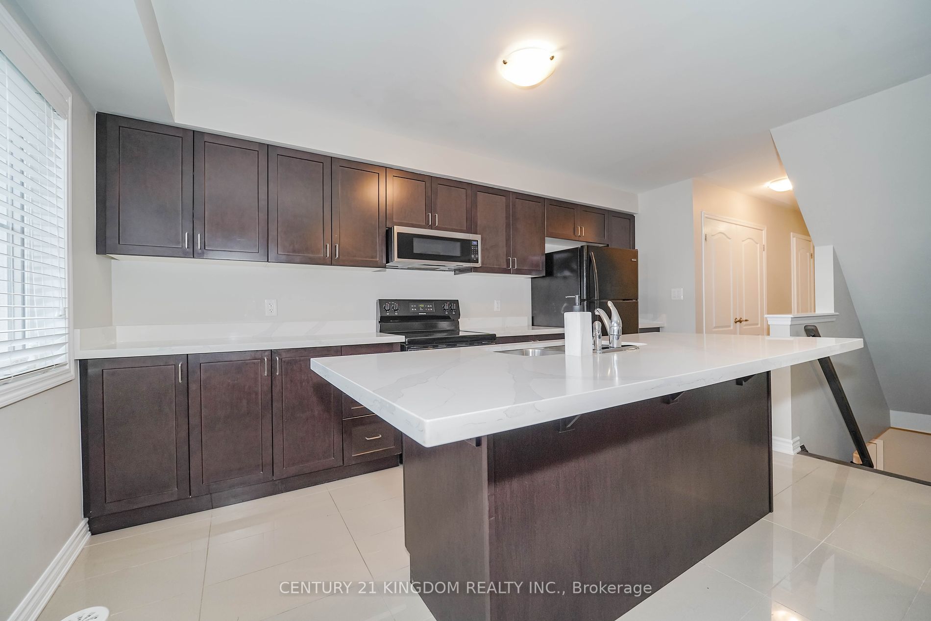 1062 Clipper Lane