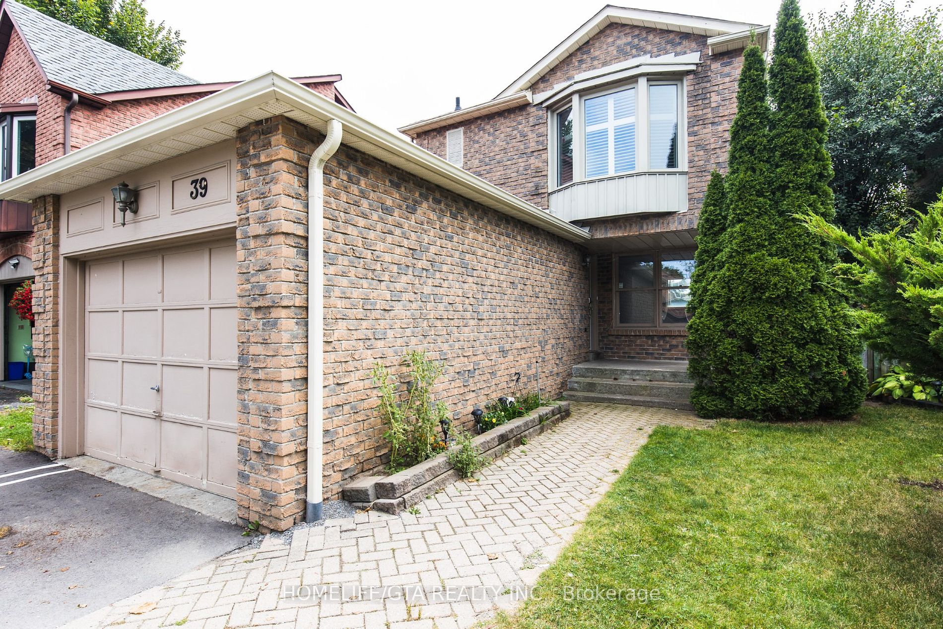 39 Millington Crescent
