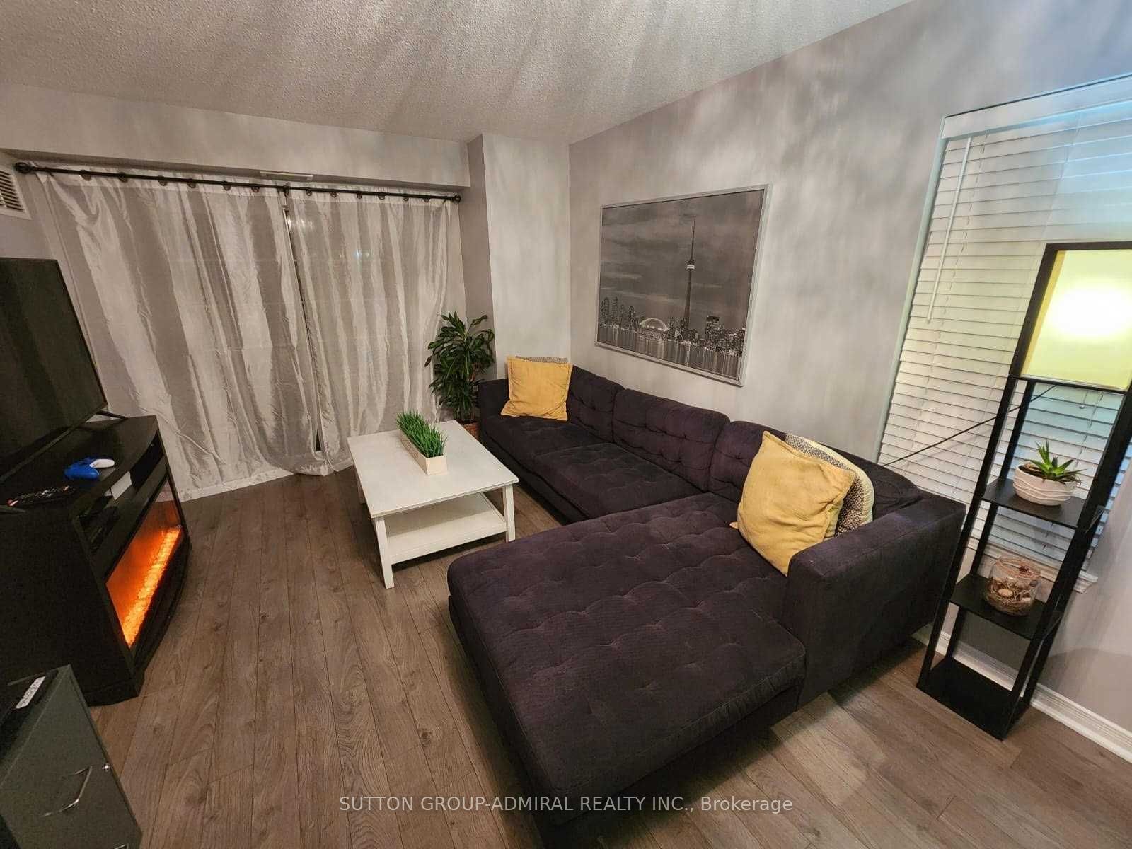 90 Aspen Springs Dr, #207