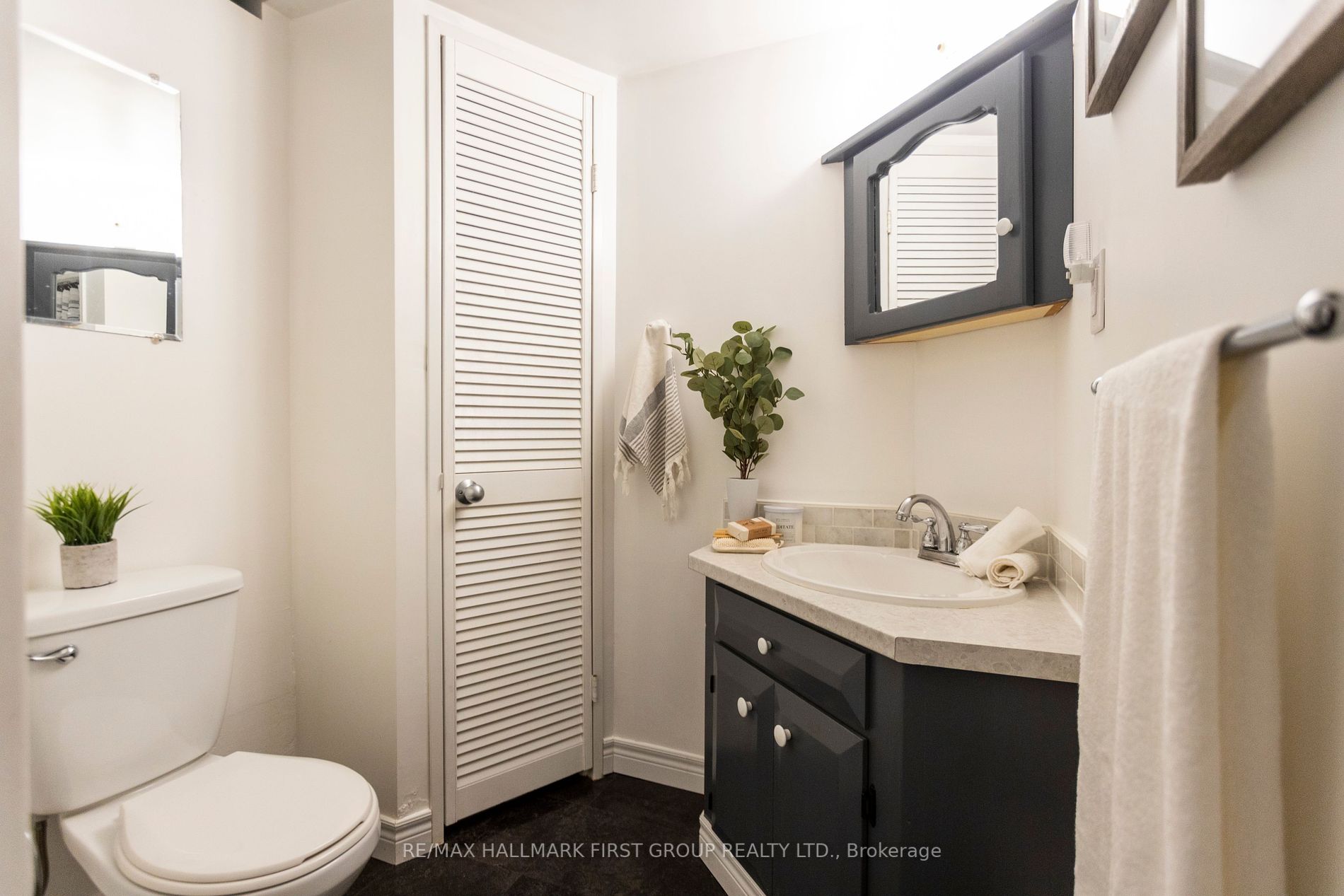 757 Edna Crt