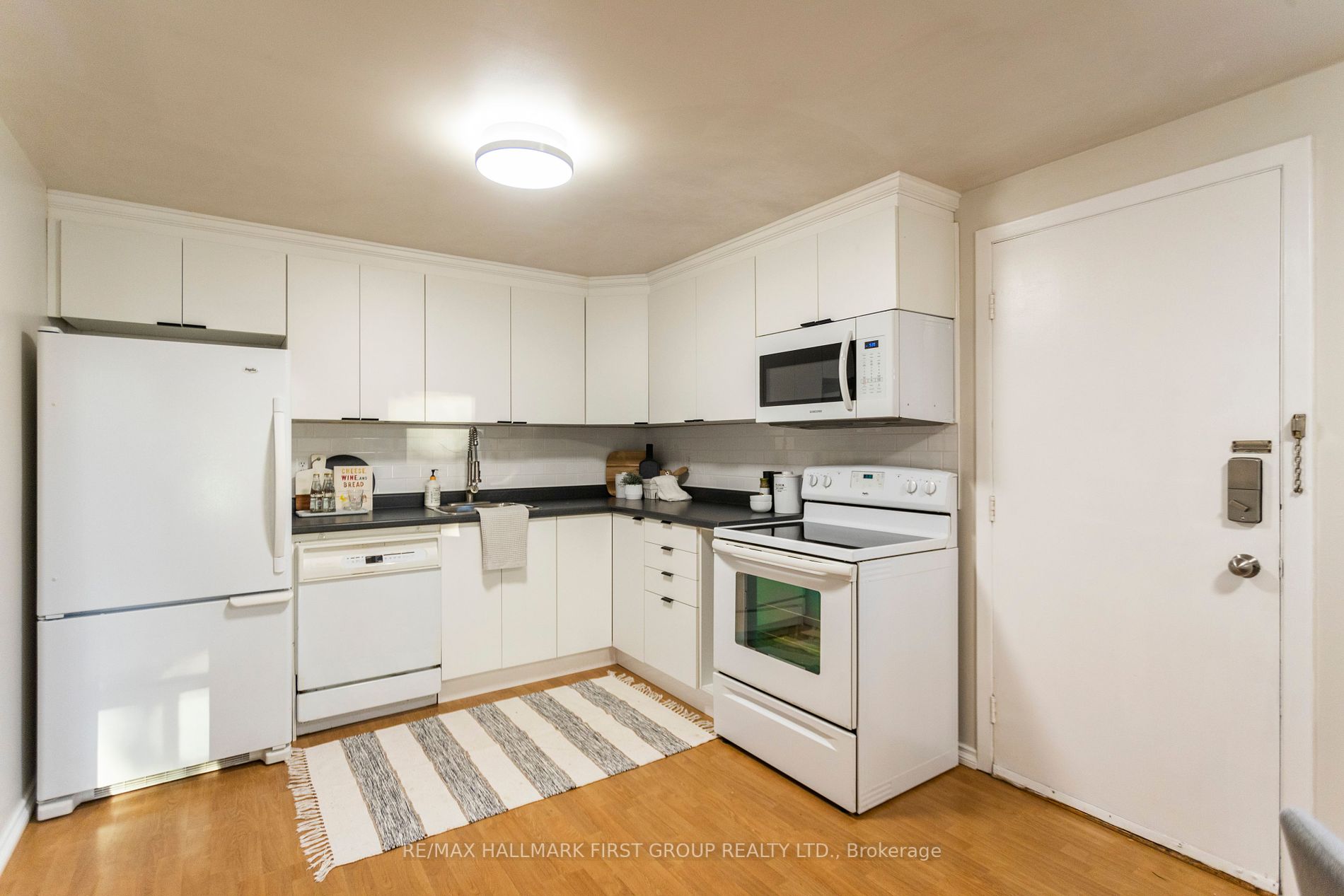 757 Edna Crt